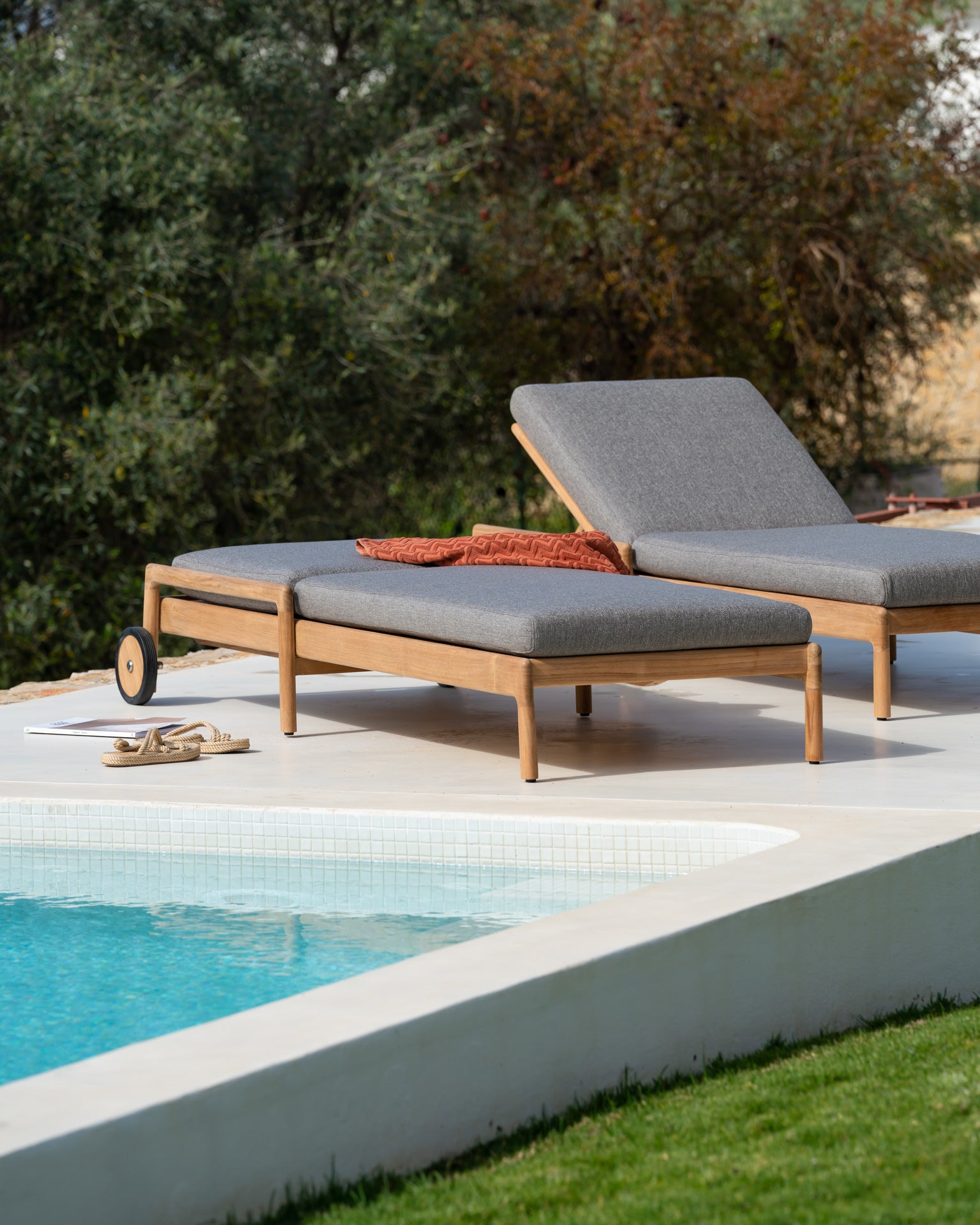 Jack Outdoor Adjustable Lounger Cushion, Mocha