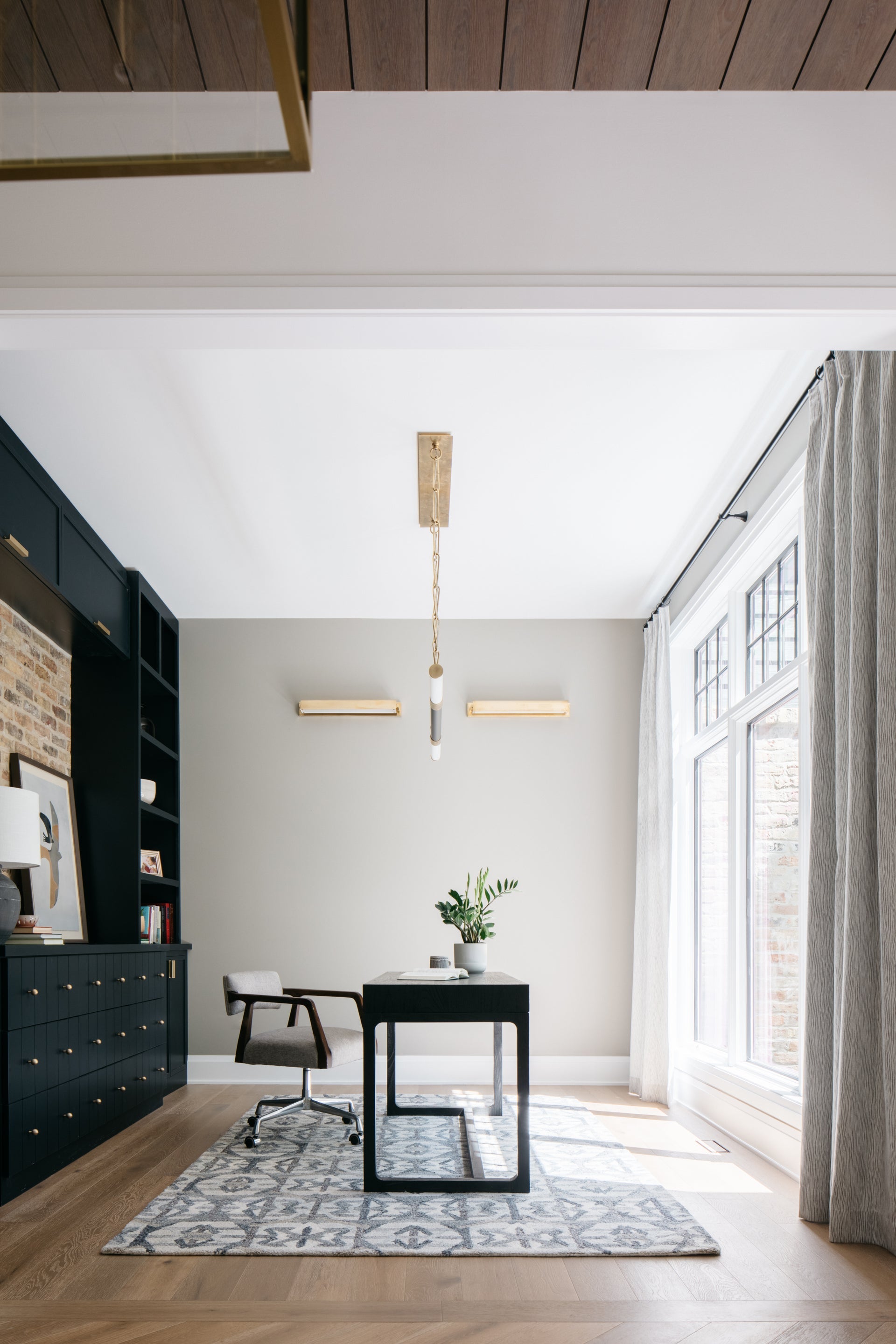 Johnson Picture Light in Aged Brass, Large White Cliff Studio Wall Lighting