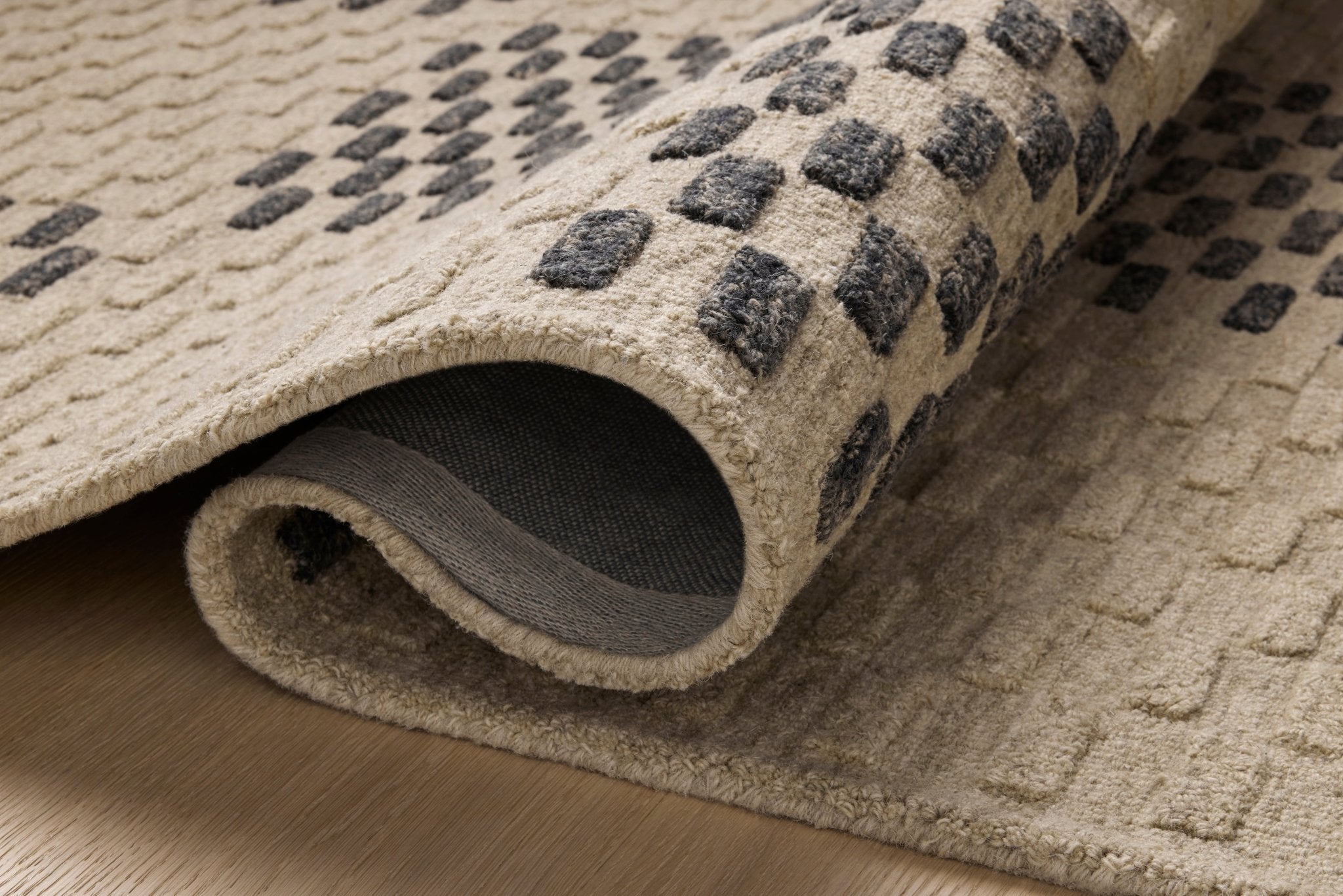 Chris Loves Julia x Loloi Bradley Beige / Midnight Rug