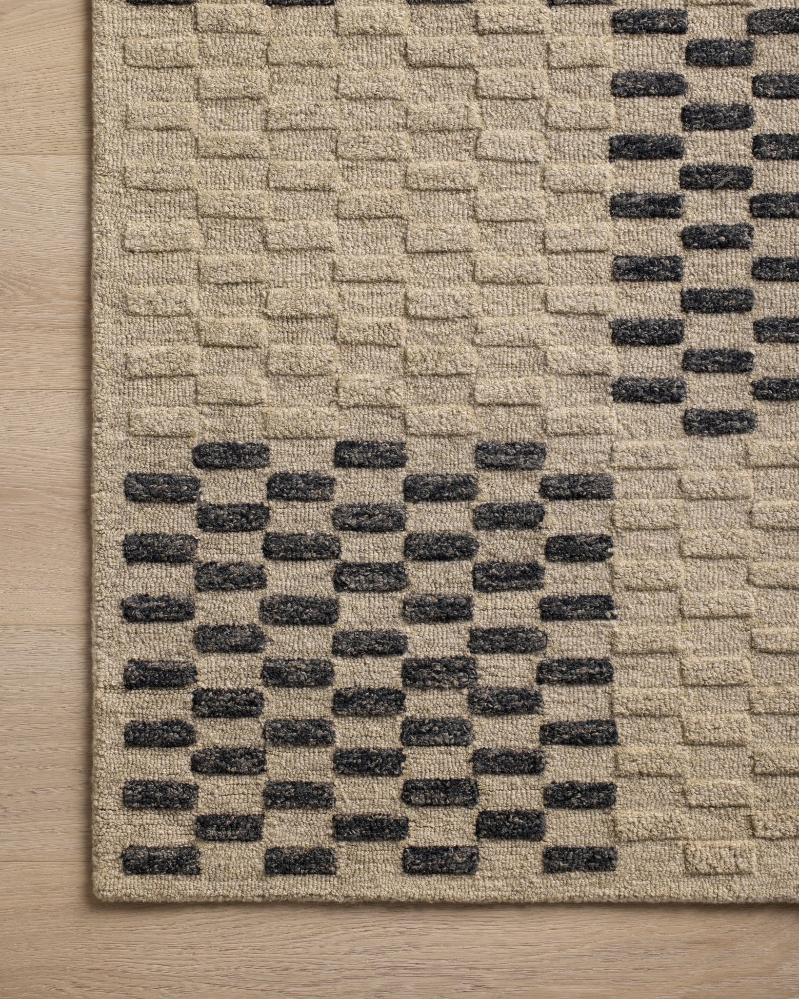 Chris Loves Julia x Loloi Bradley Beige / Midnight Rug