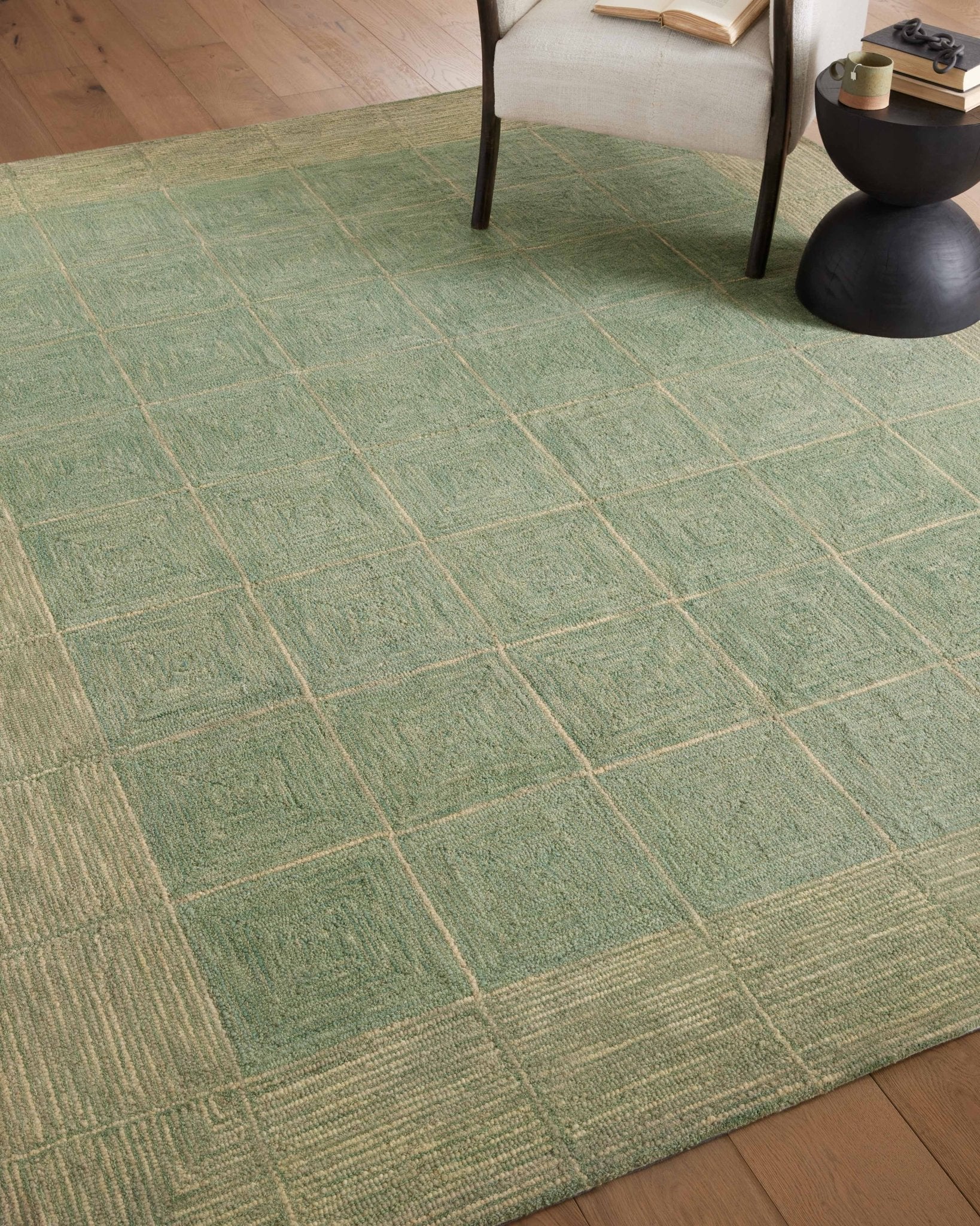 Chris Loves Julia x Loloi Francis Green / Natural Rug