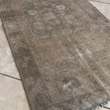 Esmeralda 2.5' x 5' Brown Vintage Runner Rug