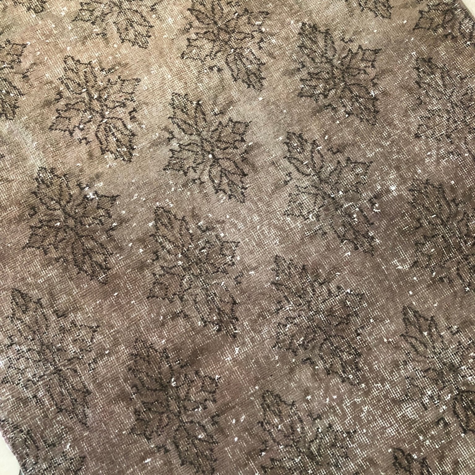Ruby 4x6 Brown & Rust Vintage Area Rug