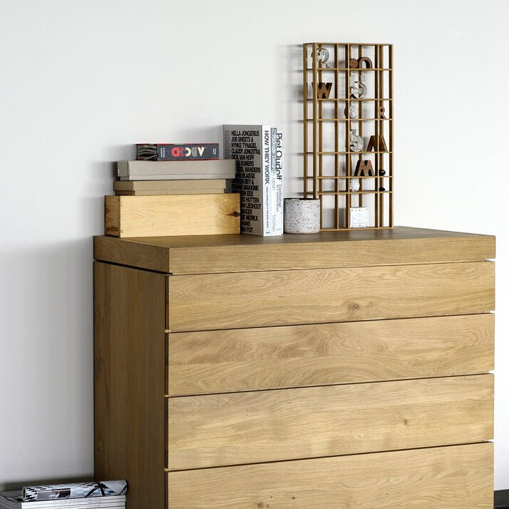 Burger Solid Oak 4 - Drawer Dresser