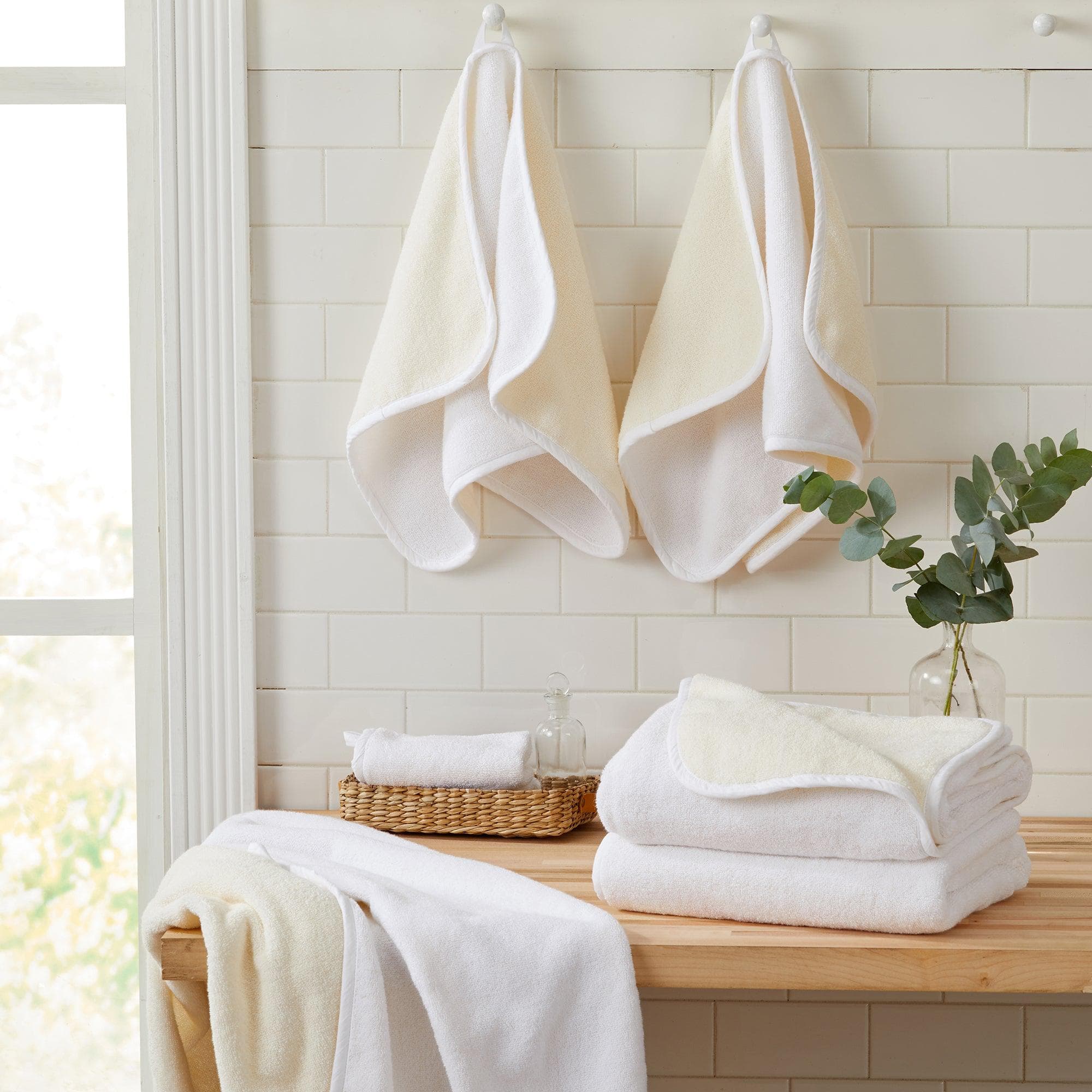 4 Pack Two-Toned Hand Towel - Vanessa Collection White Cliff Studio Towels