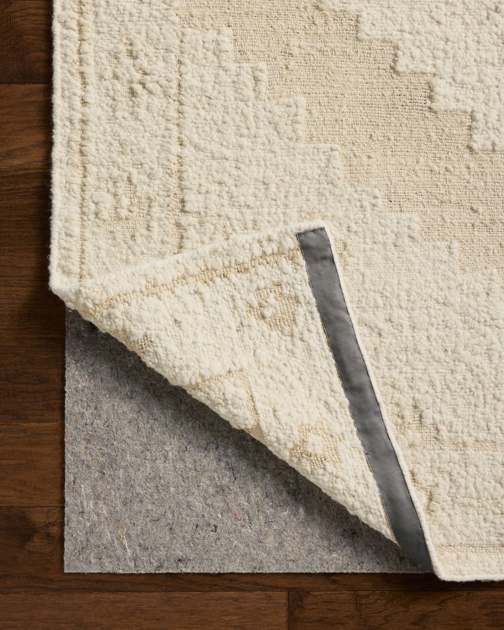 Loloi Alara Ivory / Natural Rug White Cliff Studio Area Rugs