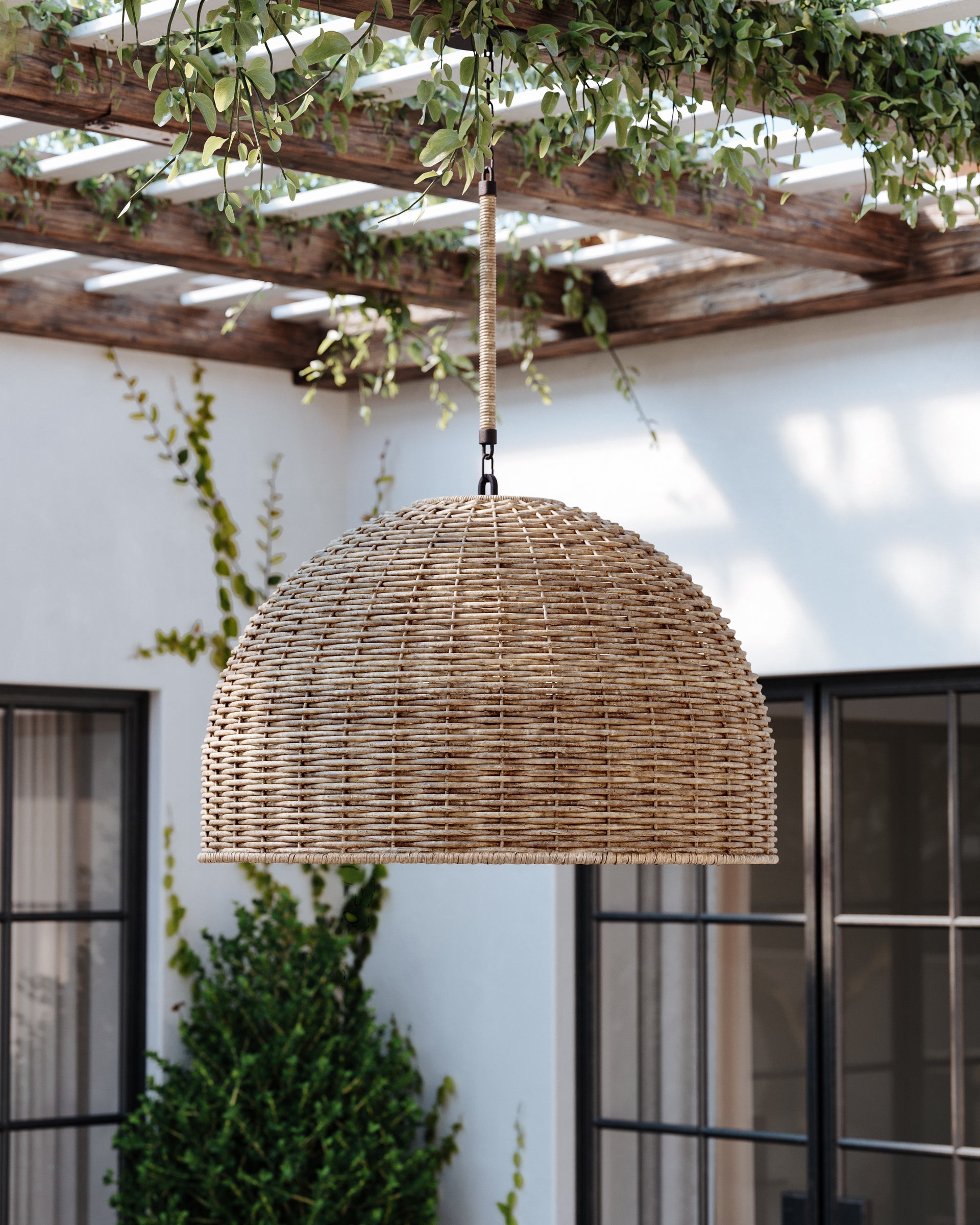 Henderson Exterior Pendant Light, Large