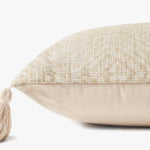 Loloi P0621 Ivory Pillow White Cliff Studio Throw Pillows