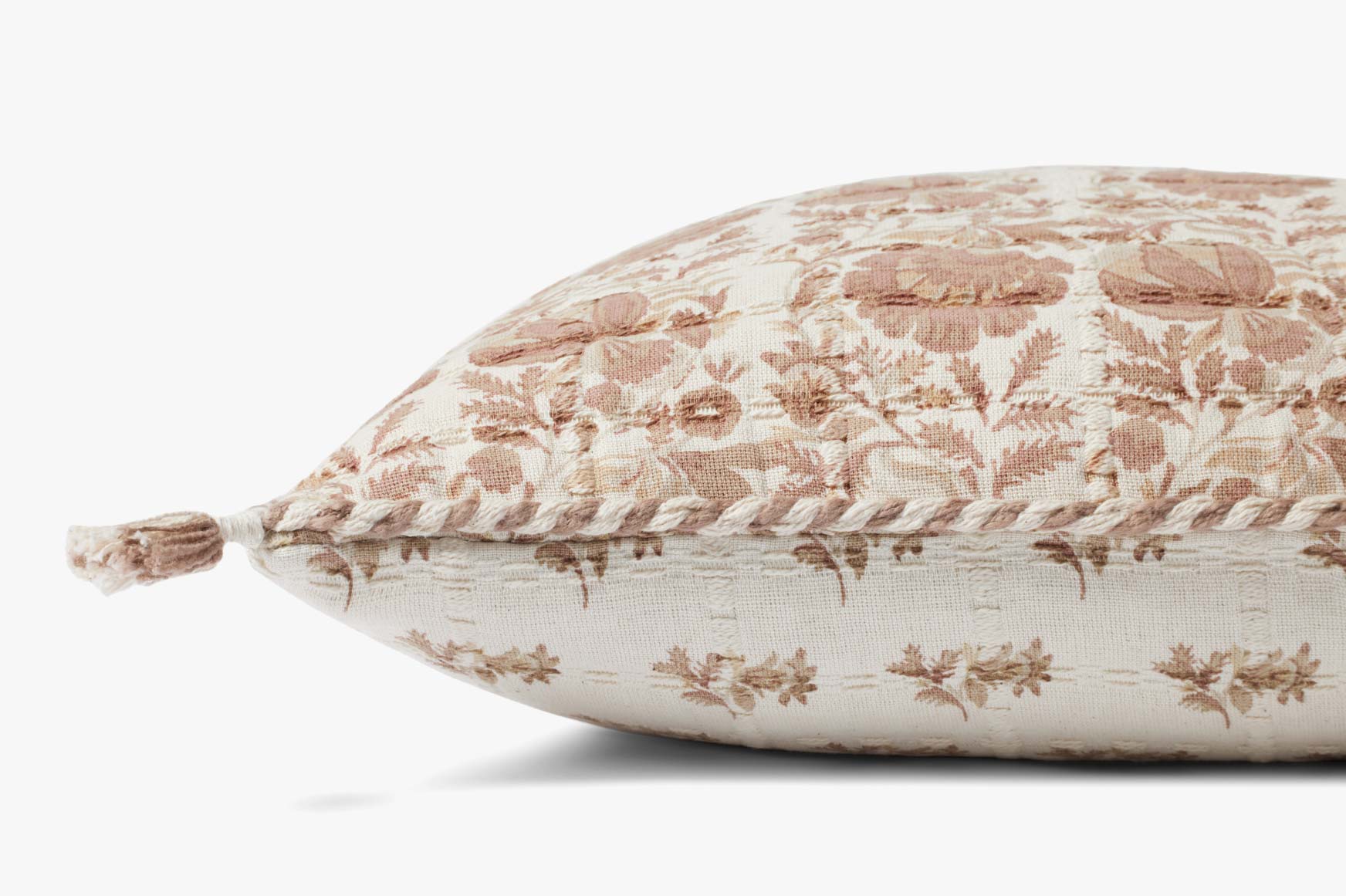 Loloi PLL0117 Blush / Ivory Pillow White Cliff Studio Throw Pillows
