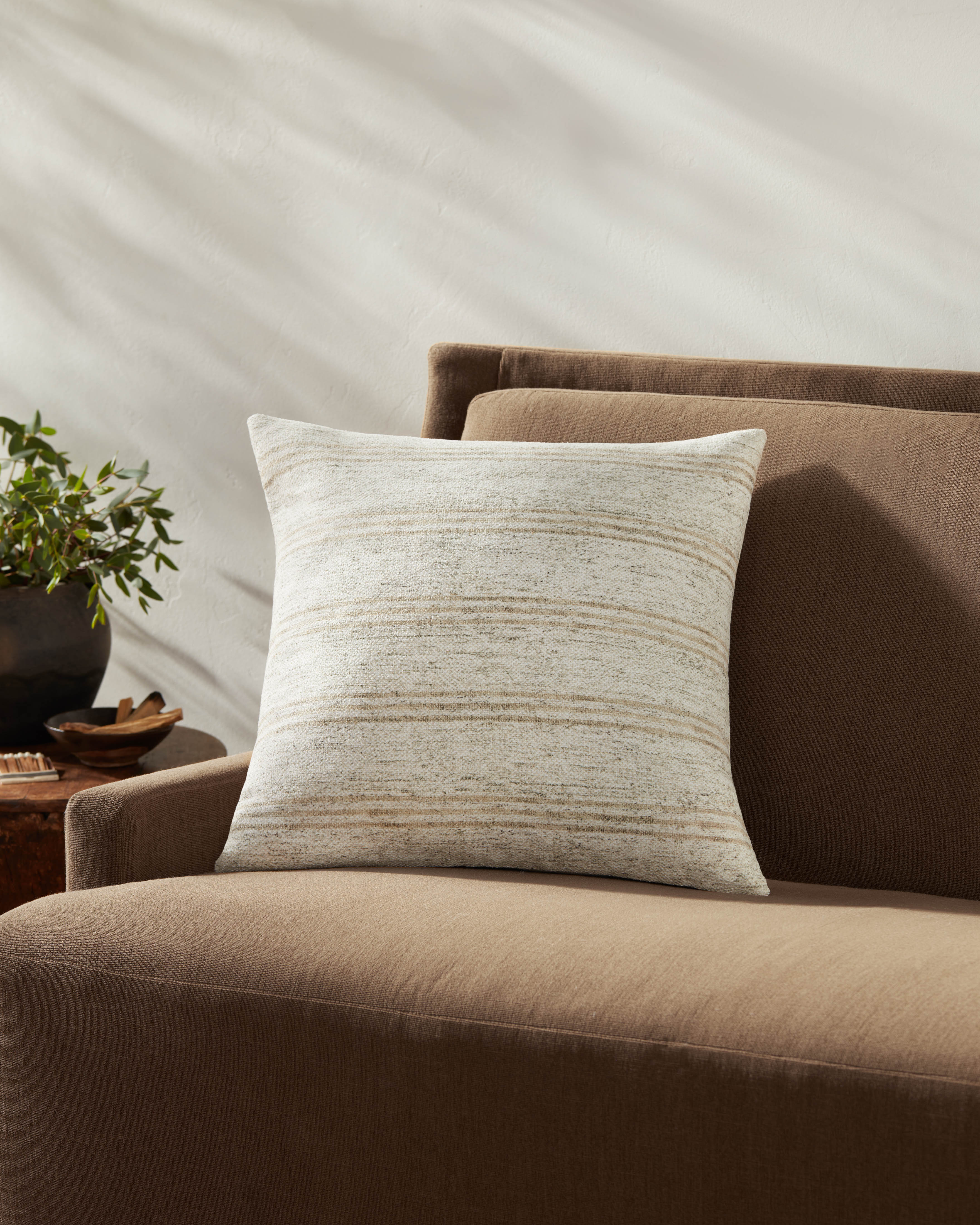 Amber Lewis x Loloi Zephyr Ivory / Natural Pillow - Image 4