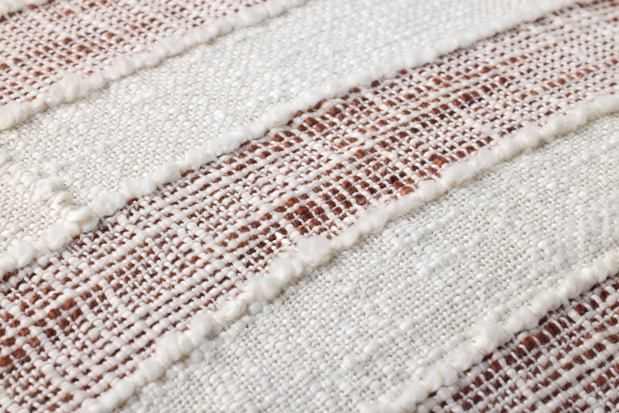Loloi PLL0134 Rust / Ivory Pillow White Cliff Studio Throw Pillows
