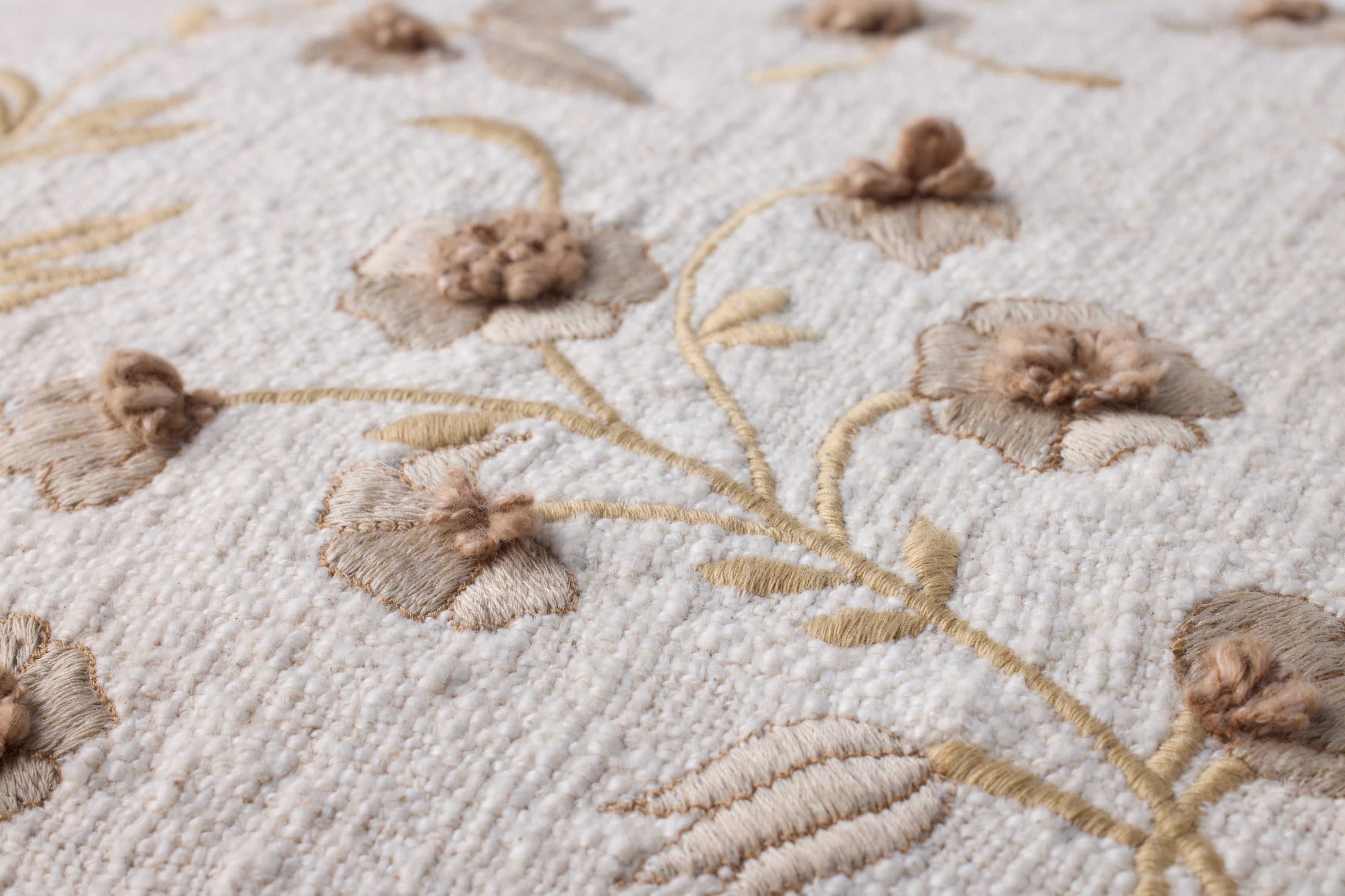 Loloi Natural Pillow - Image 3