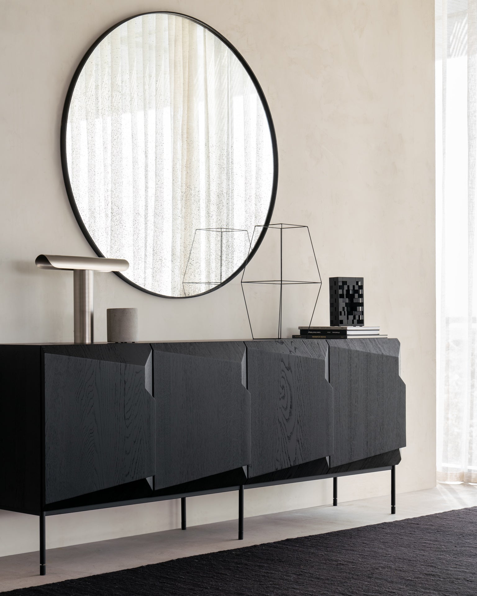 Aged wall mirror - Clear - wooden frame - medium aged - round White Cliff Studio Wall Mirror