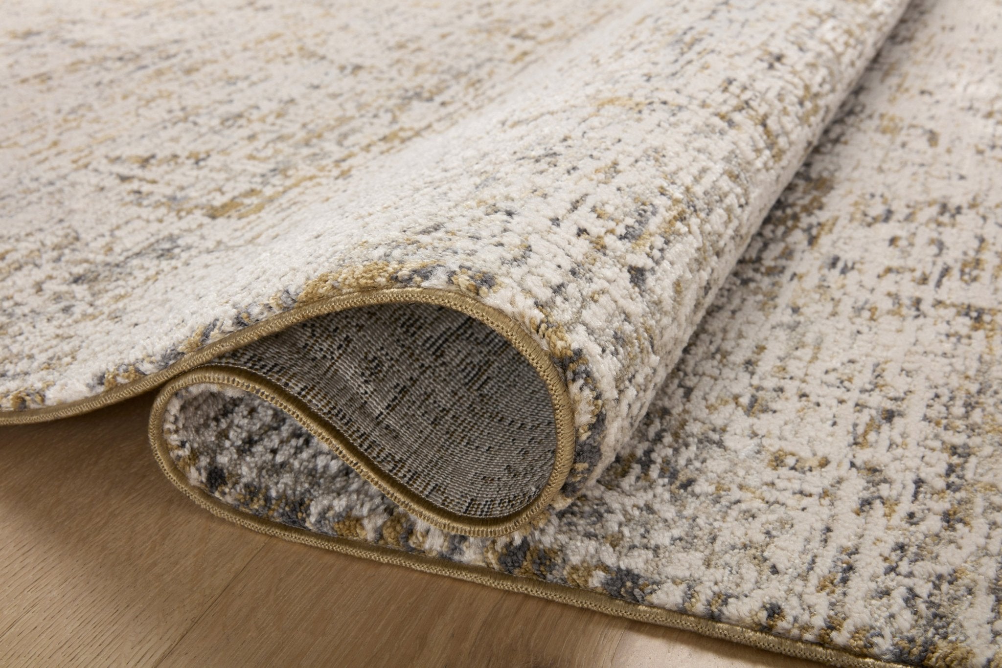 Amber Lewis x Loloi Alie Gold / Beige Rug
