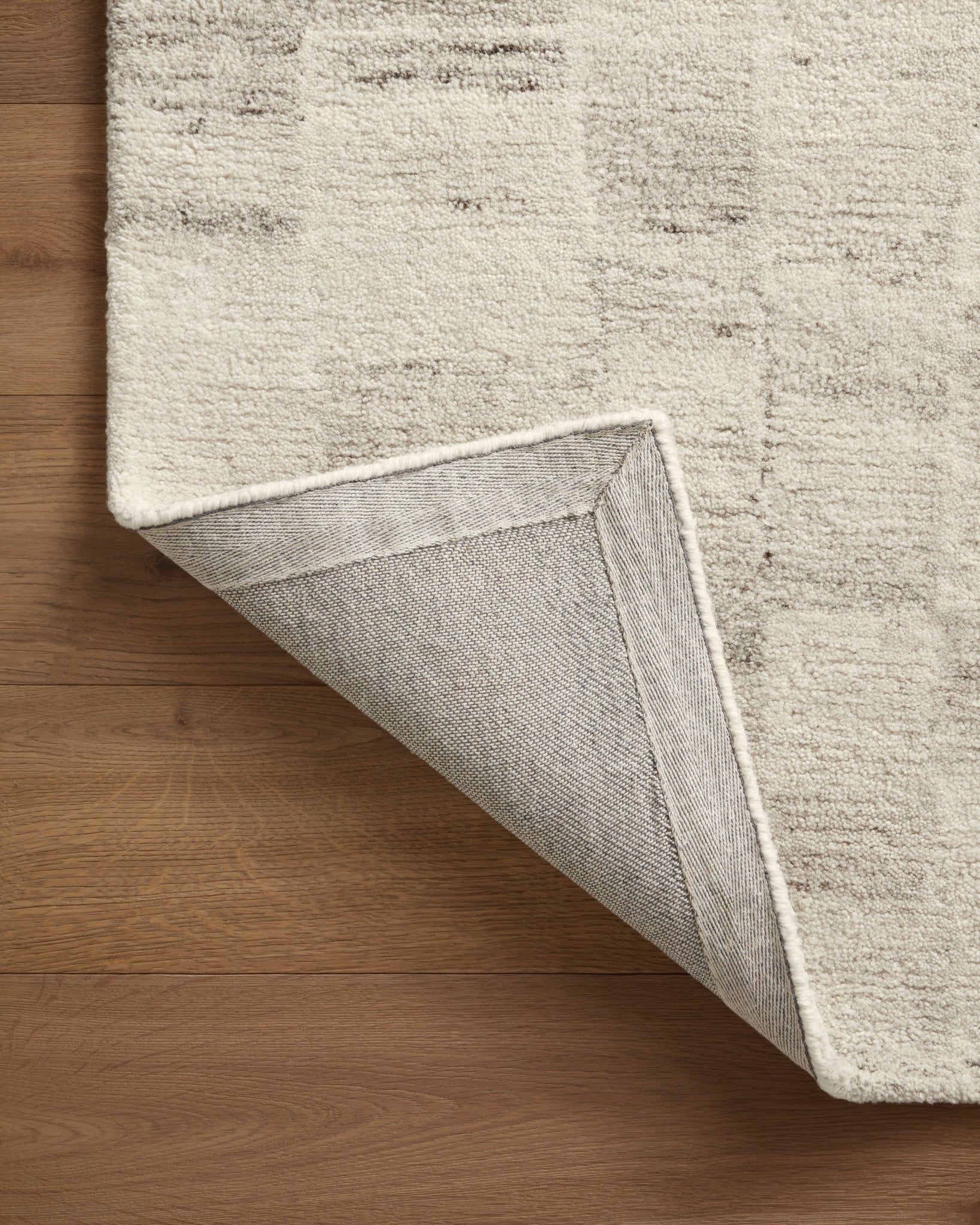 Amber Lewis x Loloi Rocky Ivory / Silver Rug