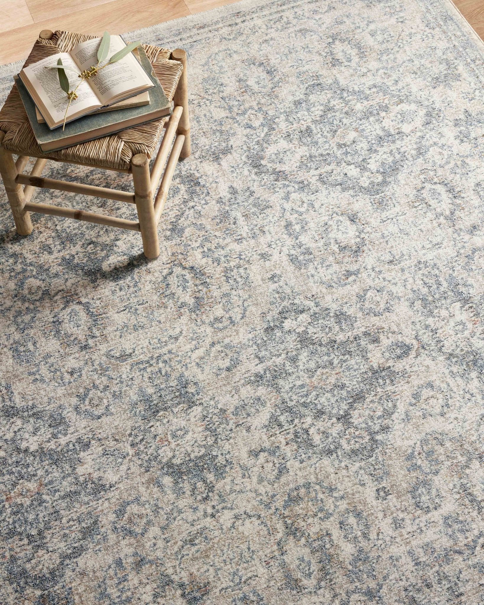 Amber Lewis x Loloi Zuma Pebble / Stone Rug