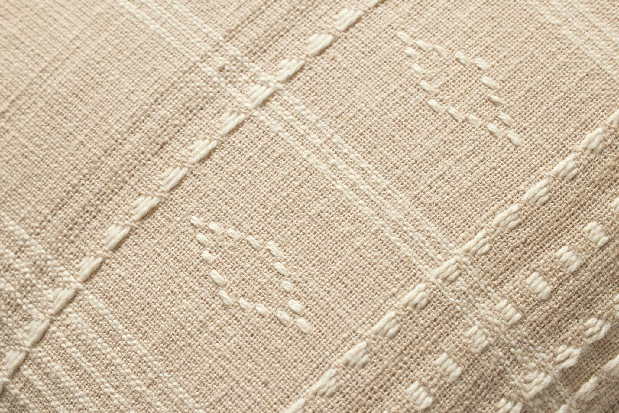 Angela Rose x Loloi Lina Beige / Ivory 18'' x 18'' Cover w/Poly Pillow White Cliff Studio Patterned Pillows