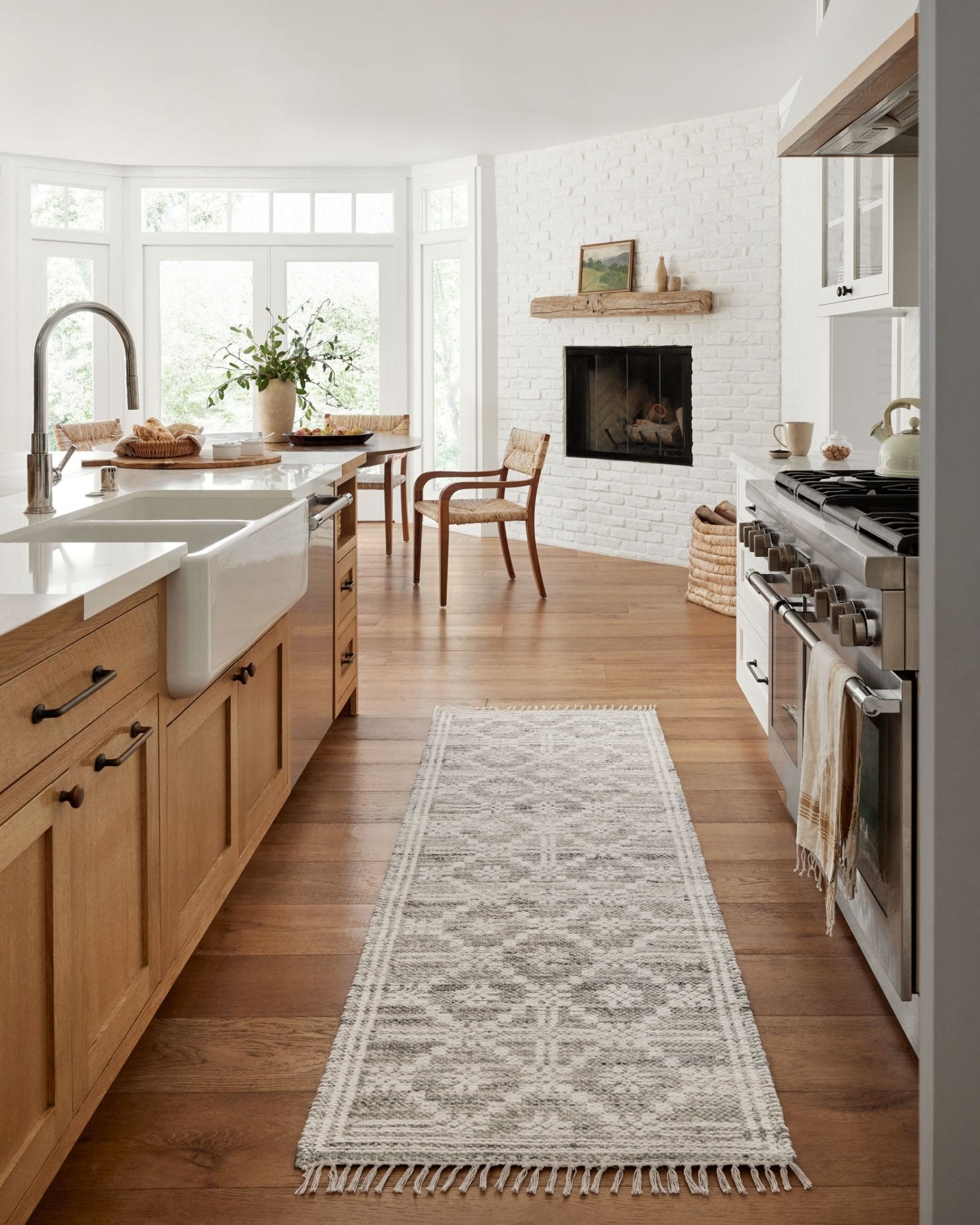 Angela Rose x Loloi Rivers Lagoon / Ivory Rug White Cliff Studio Area Rugs
