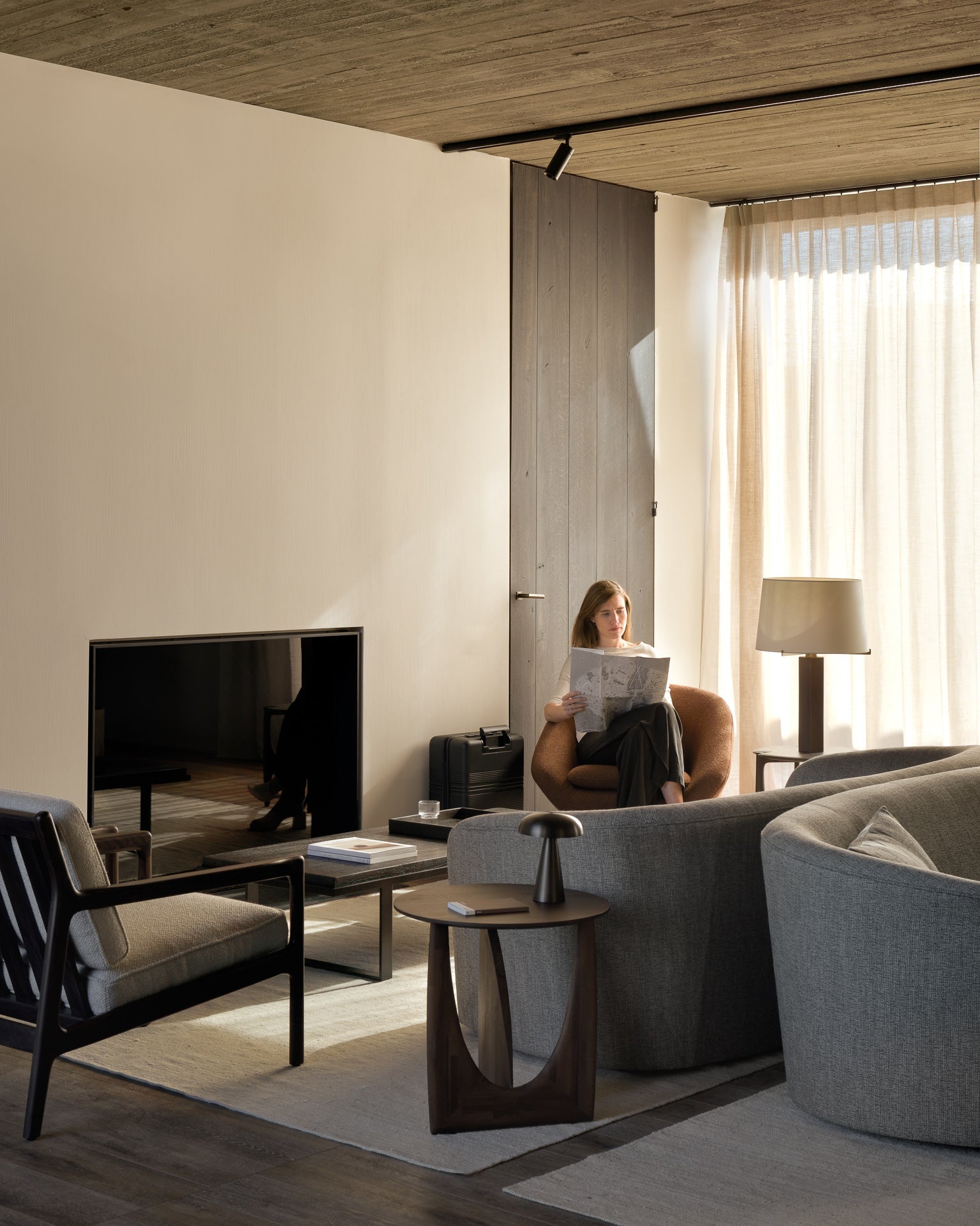 Barrow lounge chair - Copper fabric White Cliff Studio Lounge Chair