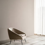 Barrow lounge chair - Off White fabric White Cliff Studio Lounge Chair