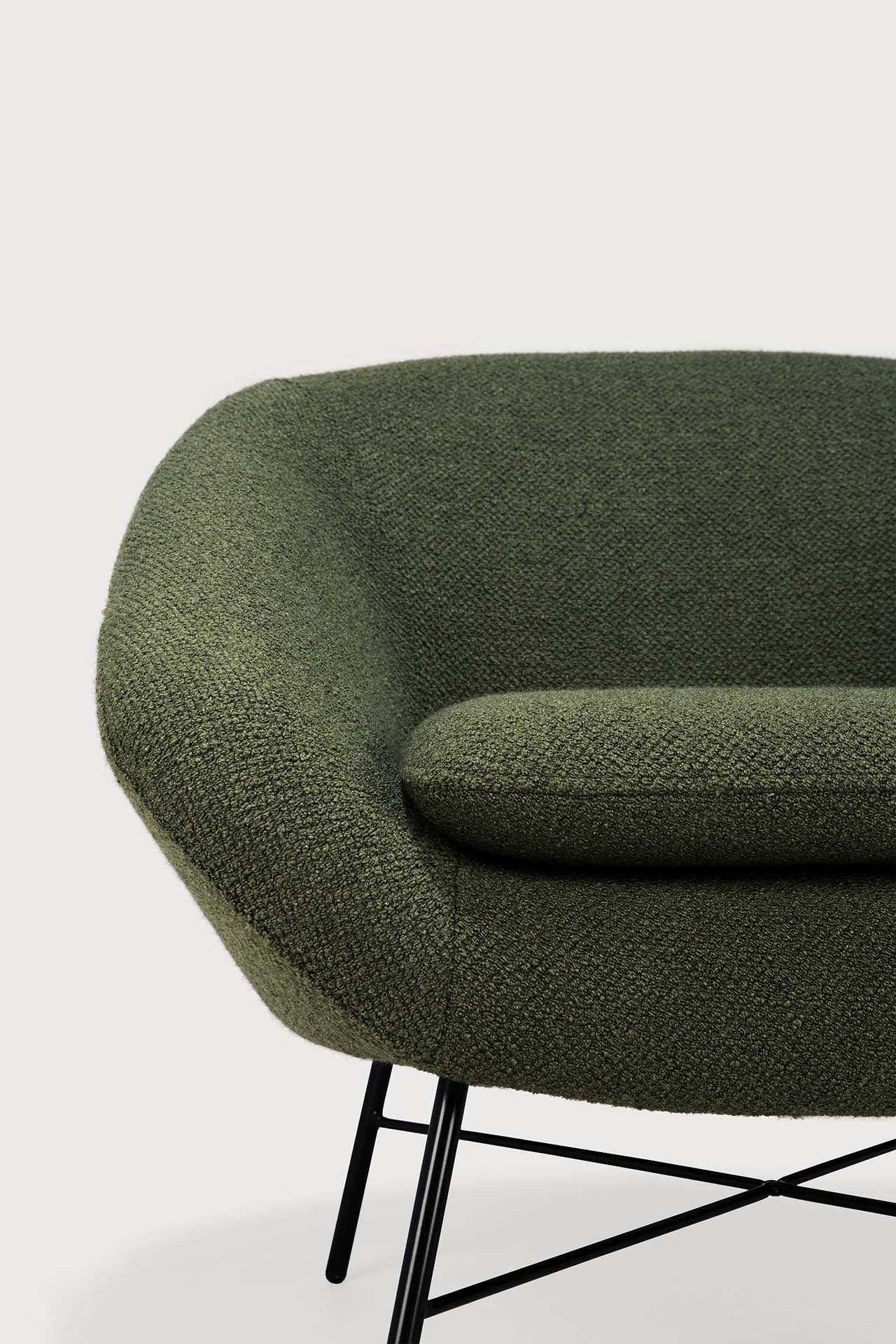 Barrow lounge chair - Pine Green fabric White Cliff Studio Lounge Chair