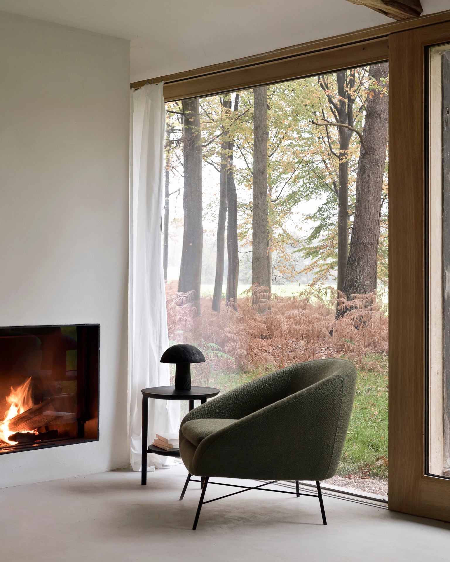 Barrow lounge chair - Pine Green fabric White Cliff Studio Lounge Chair