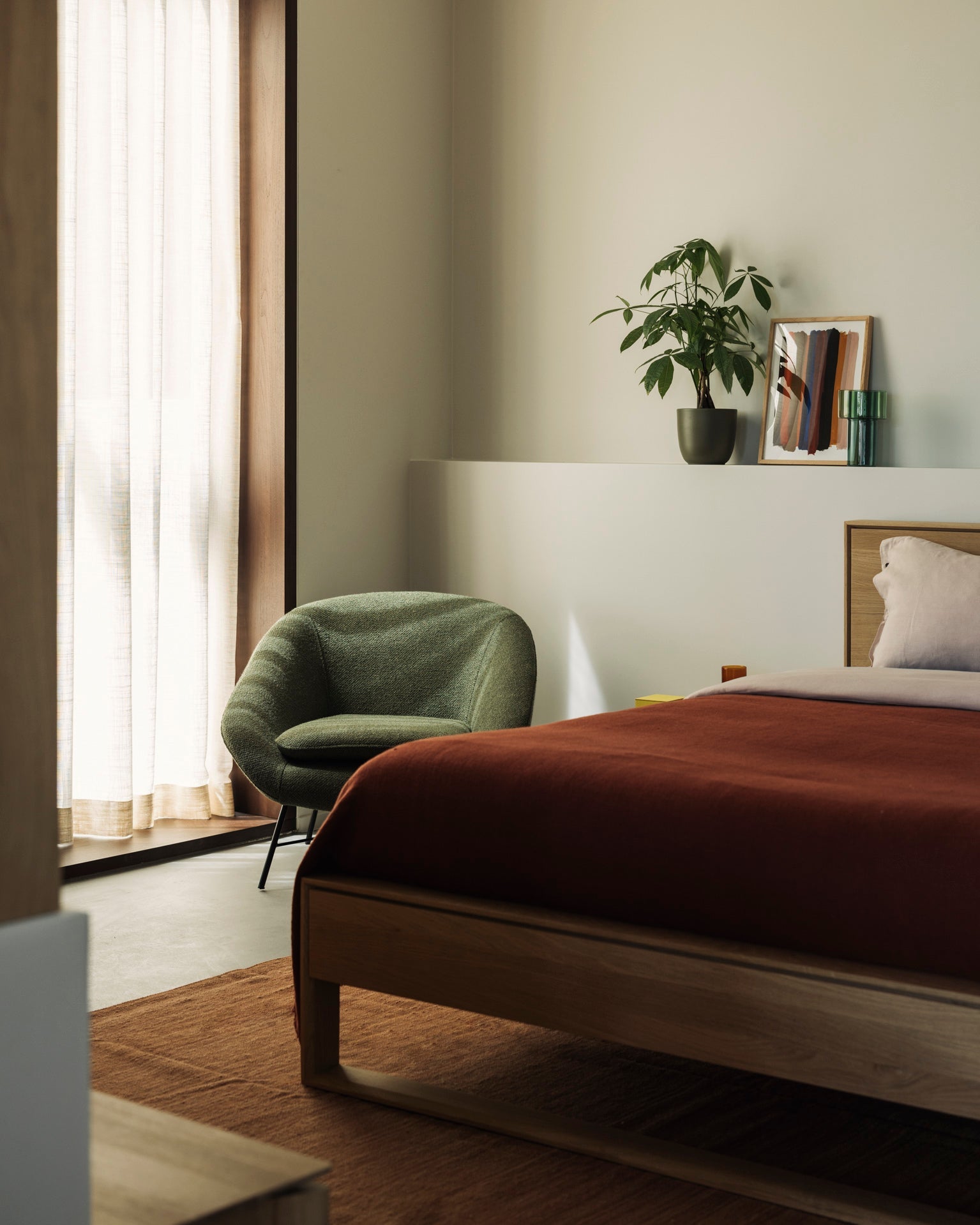 Barrow lounge chair - Pine Green fabric White Cliff Studio Lounge Chair