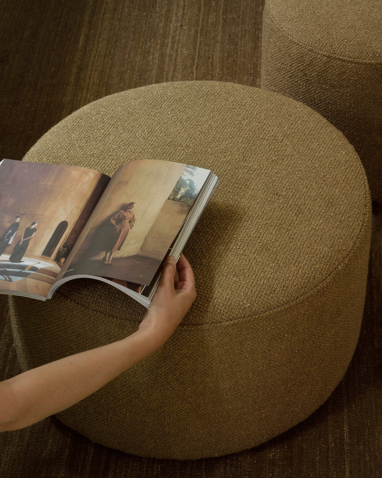 Barrow pouf - Ginger fabric White Cliff Studio Ottoman