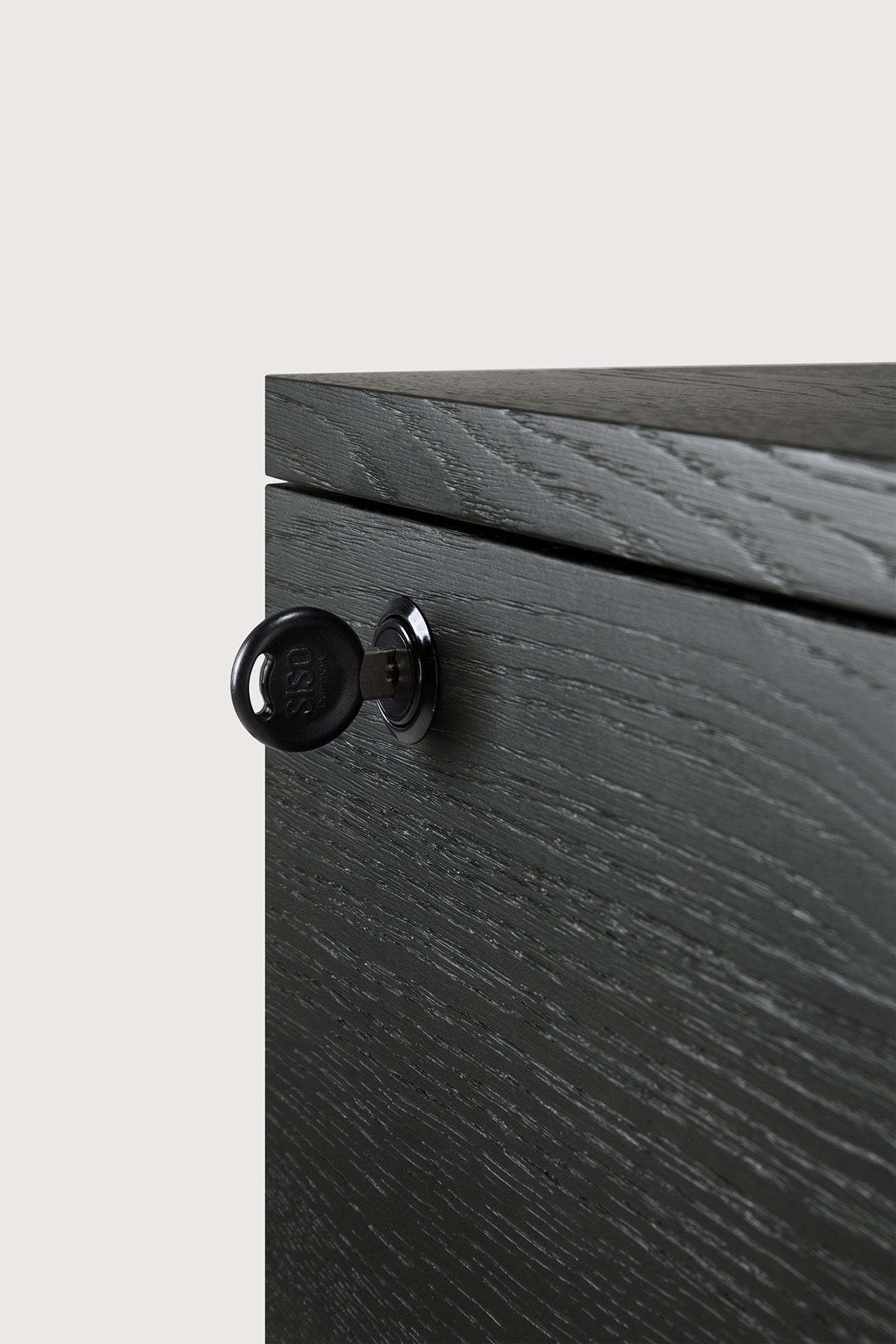 Billy drawer unit - varnished oak - black - 3 drawers - with keylock White Cliff Studio Office Storage Drawers