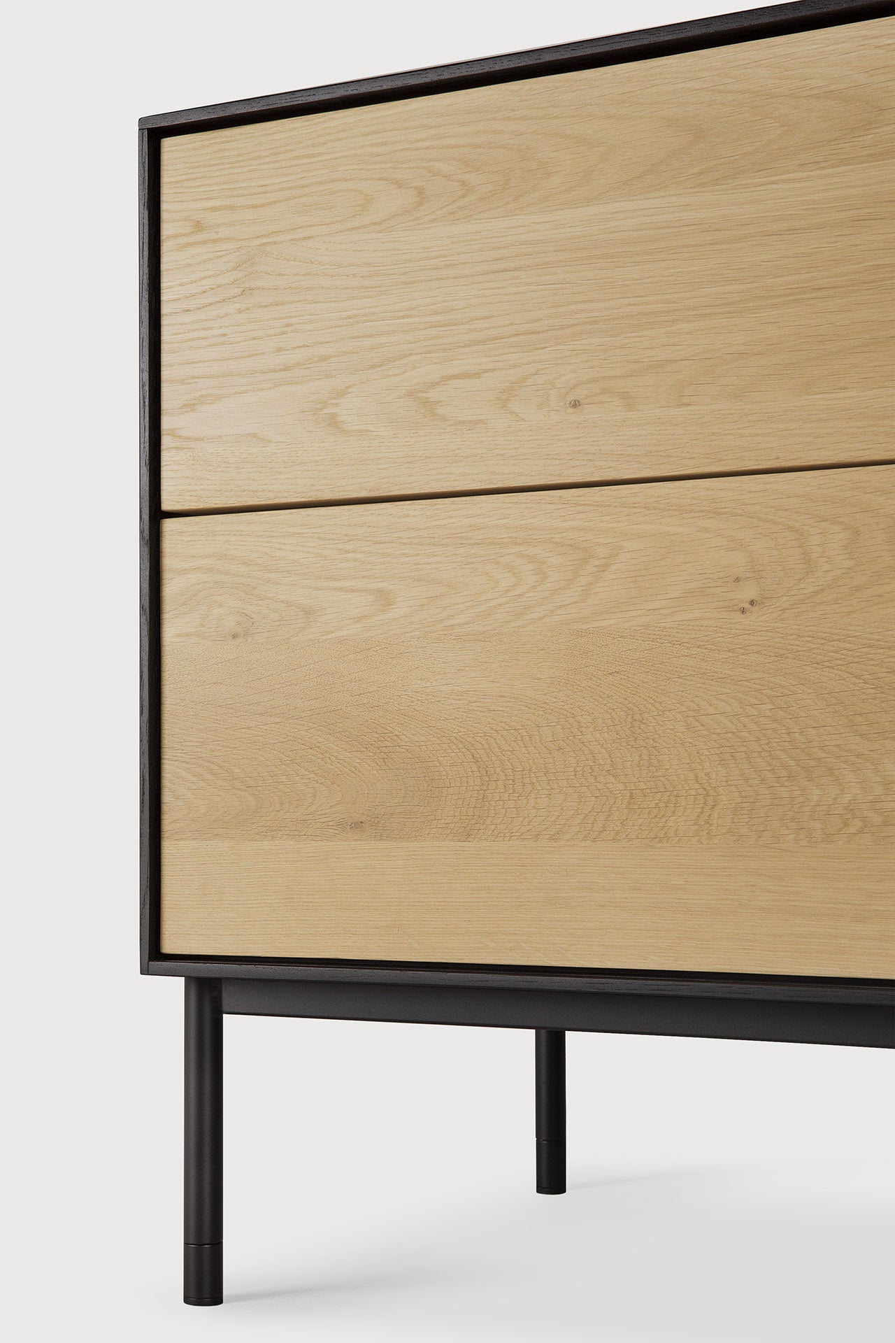 Blackbird TV cupboard - varnished oak - 1 door - 1 flip - down door - 2 drawers White Cliff Studio Media Console