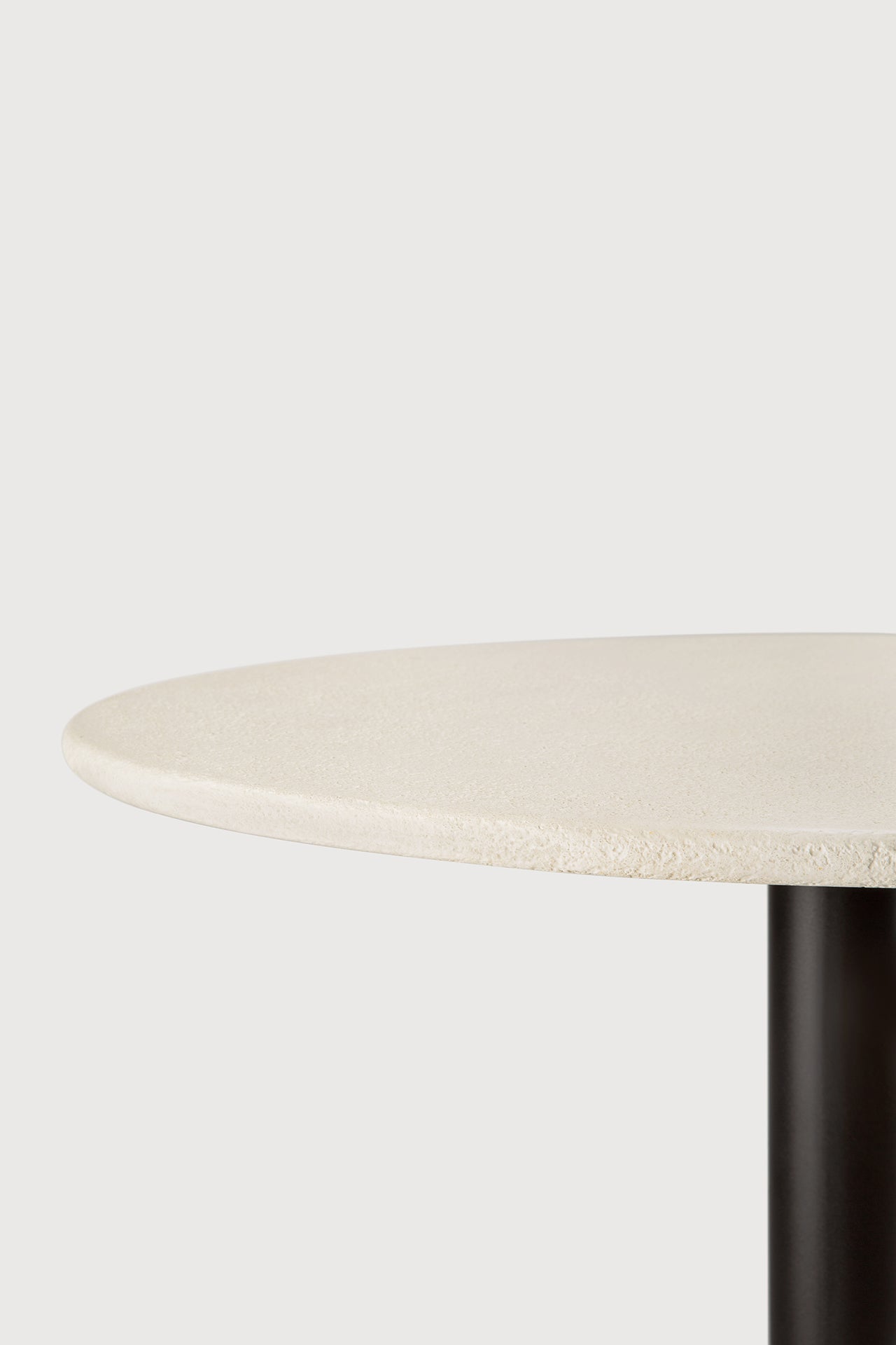 Blend dining table - varnished Microcement top - Off White - Dark Bronze base - round White Cliff Studio Dining Table