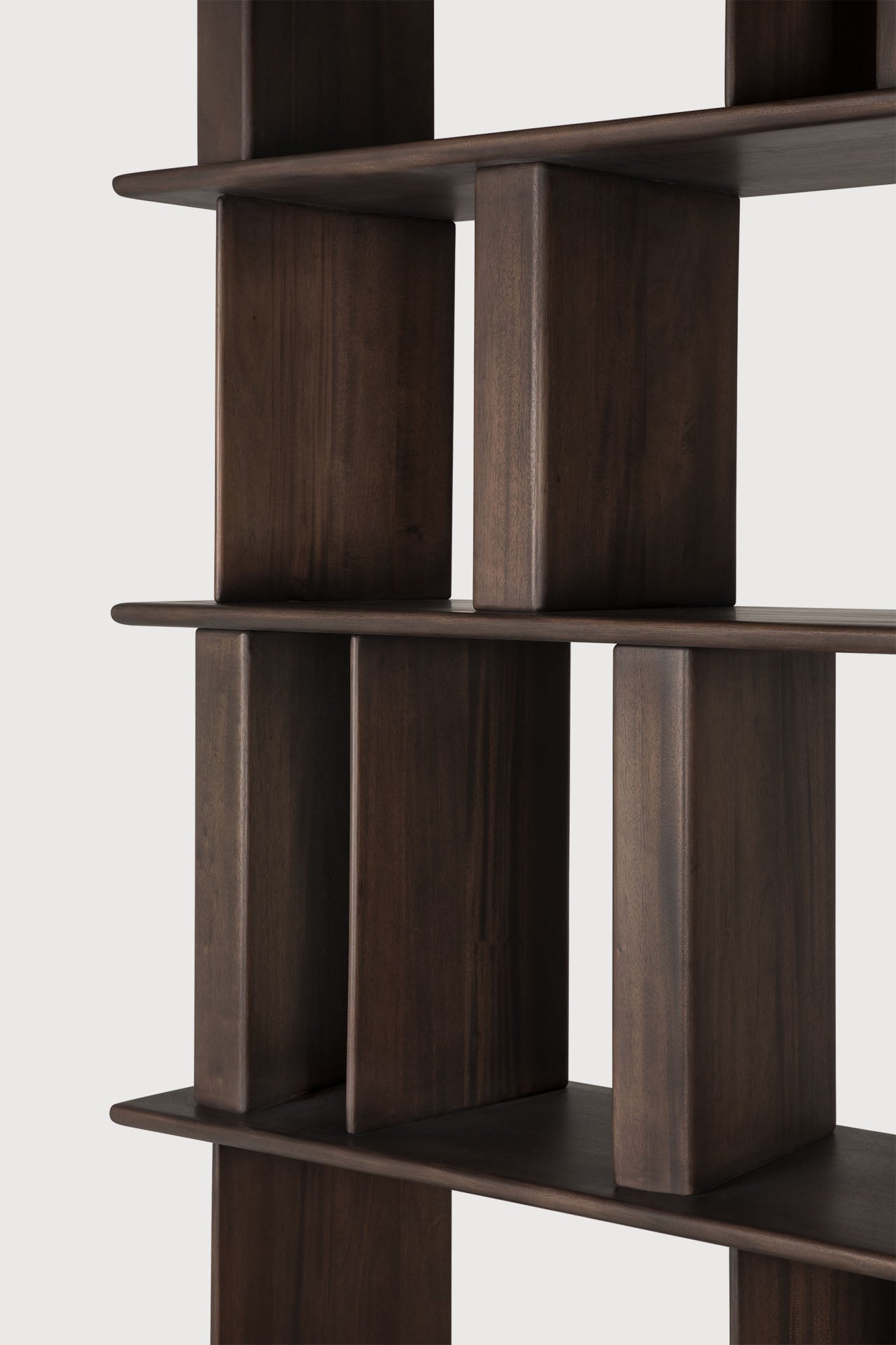 Block rack - varnished mahogany - espresso matte White Cliff Studio Wall Shelf