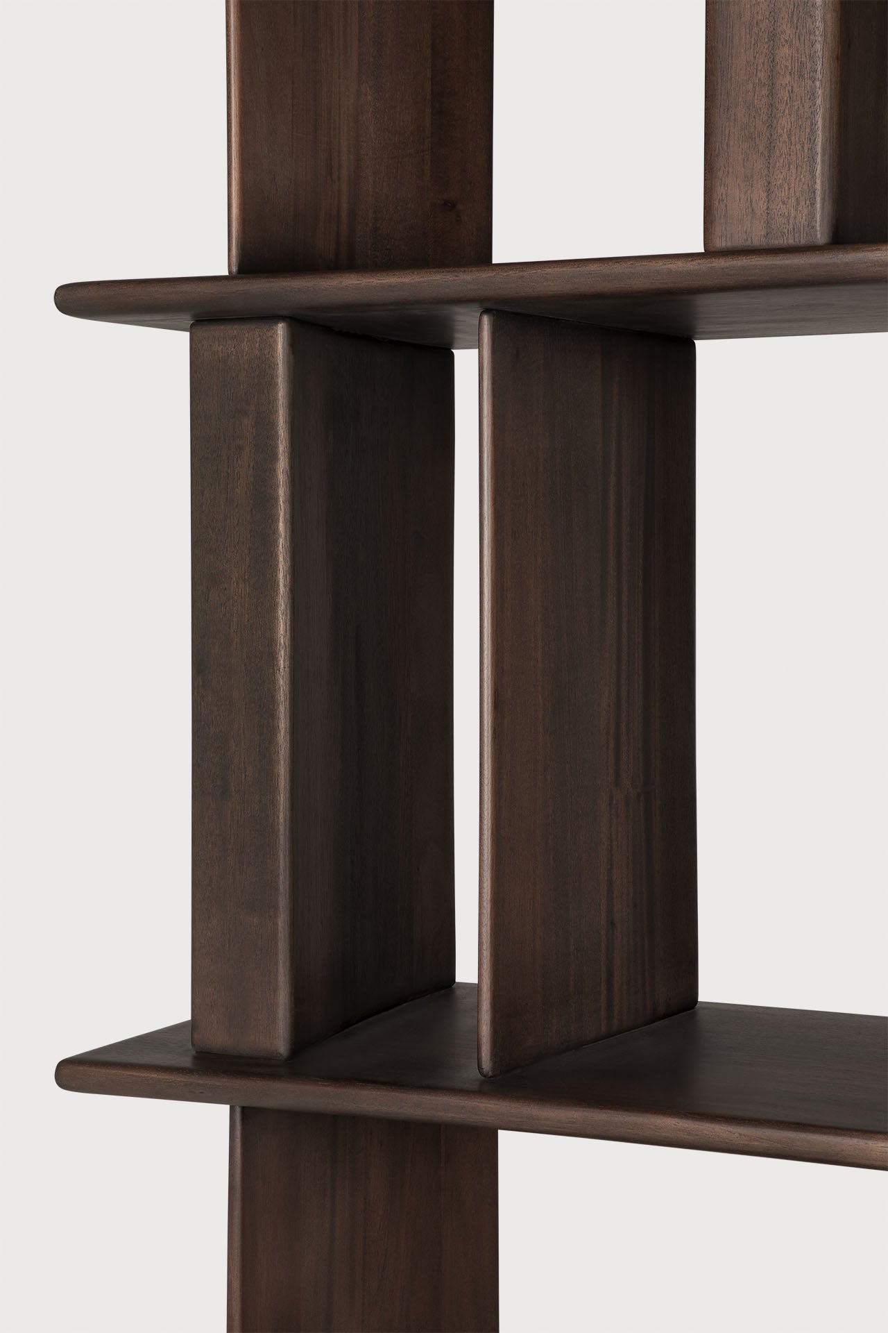 Block rack - varnished mahogany - espresso matte White Cliff Studio Wall Shelf