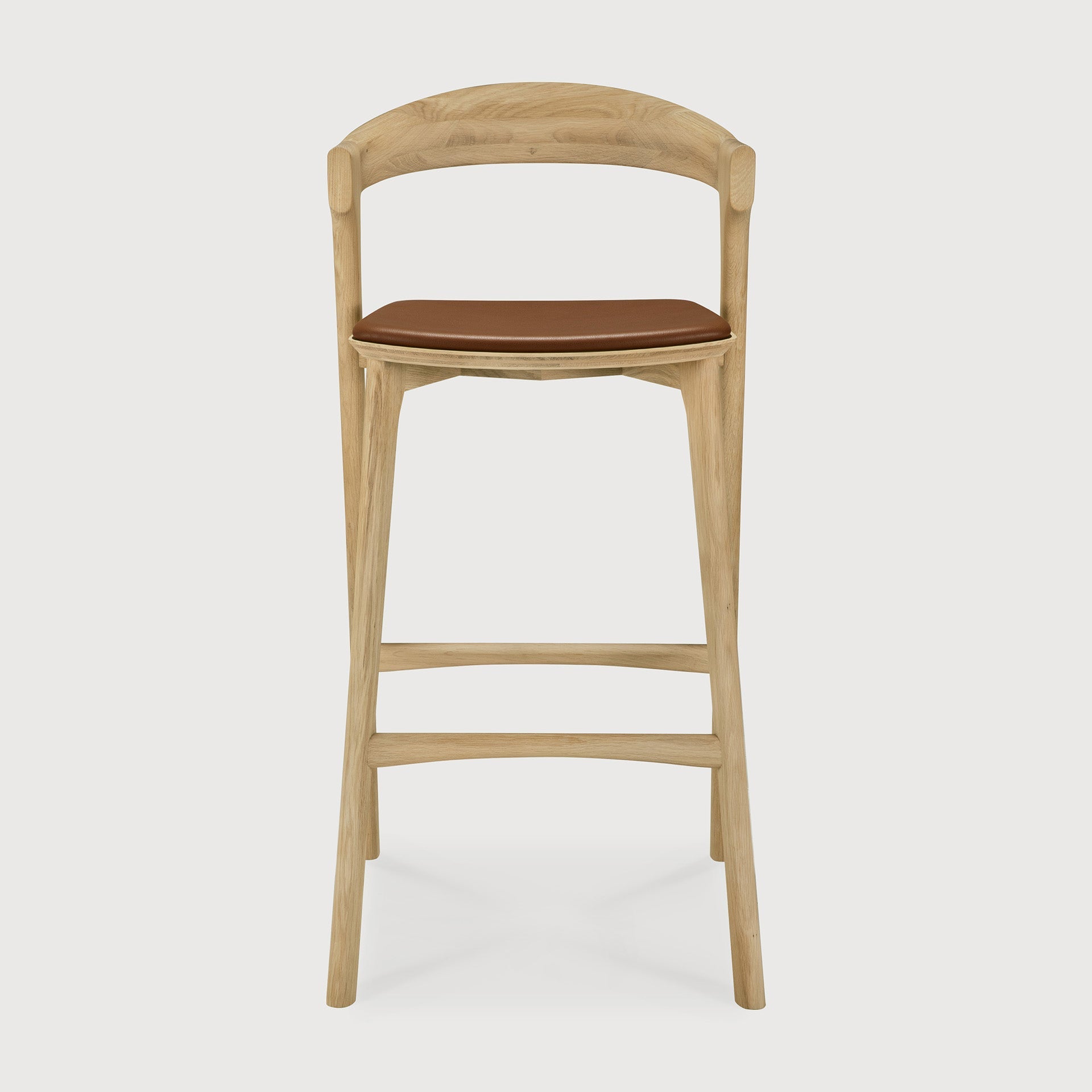 Bok bar stool - varnished oak - Cognac leather White Cliff Studio Bar Stool