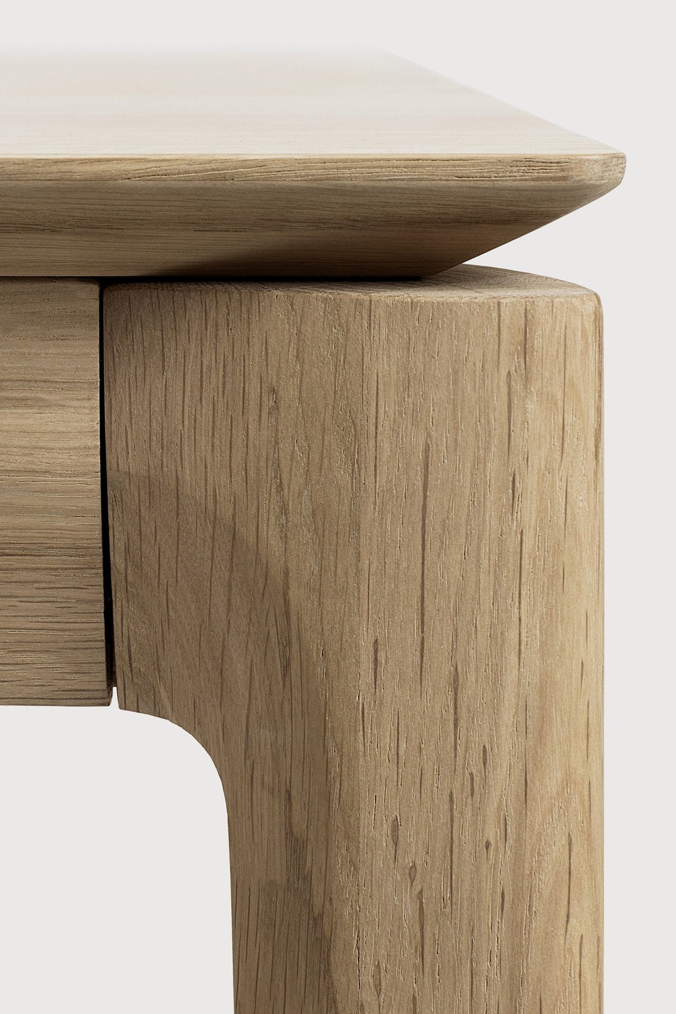 Bok cowork desk - varnished oak - rectangular - NEMA 5 - 15 (US, CA, MX, JP) White Cliff Studio Desk