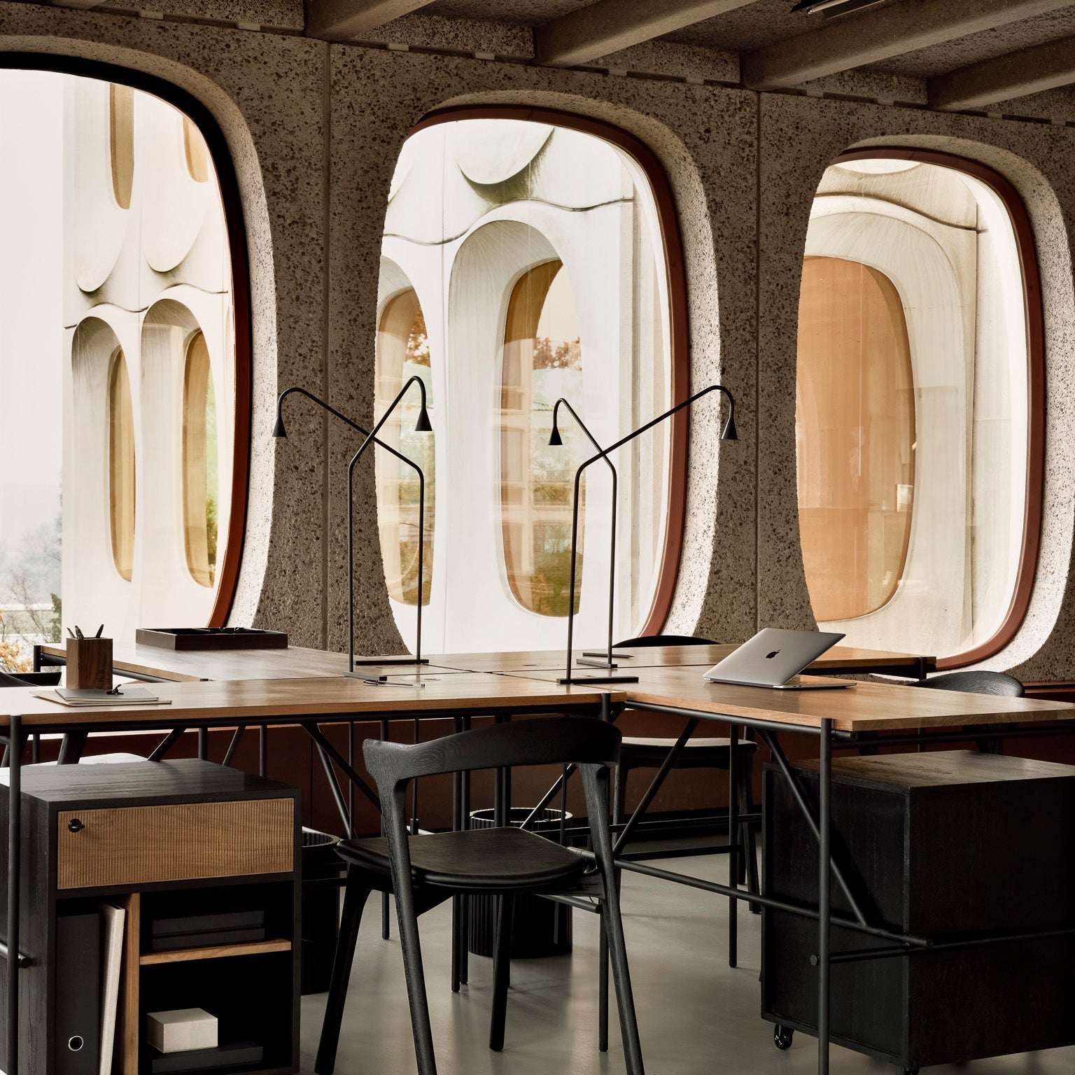 Bok dining chair - varnished oak - black - Black leather White Cliff Studio Dining Chair