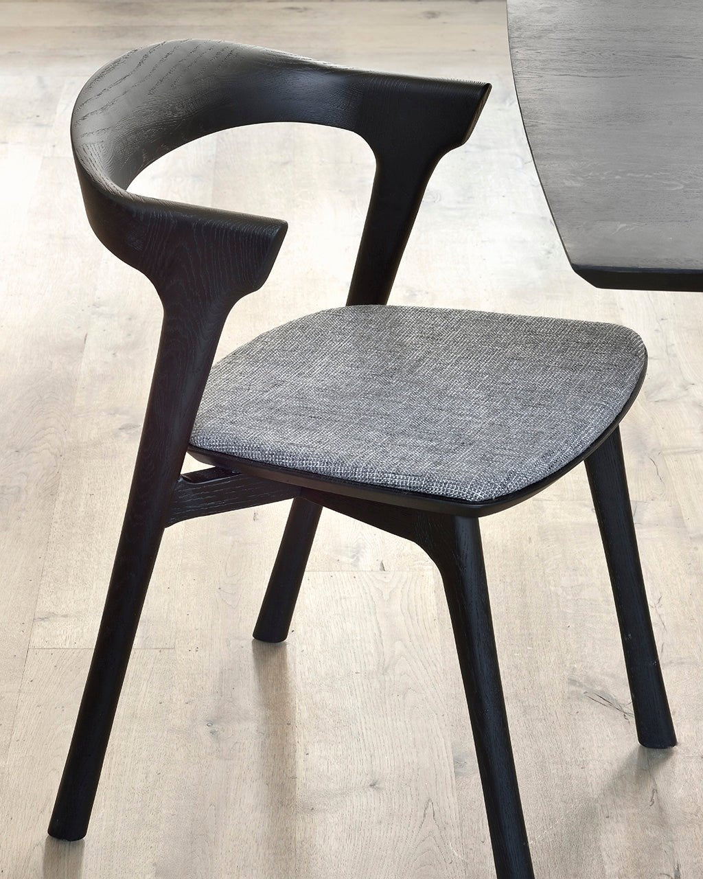Bok dining chair - varnished oak - black - Grey fabric White Cliff Studio Dining Chair