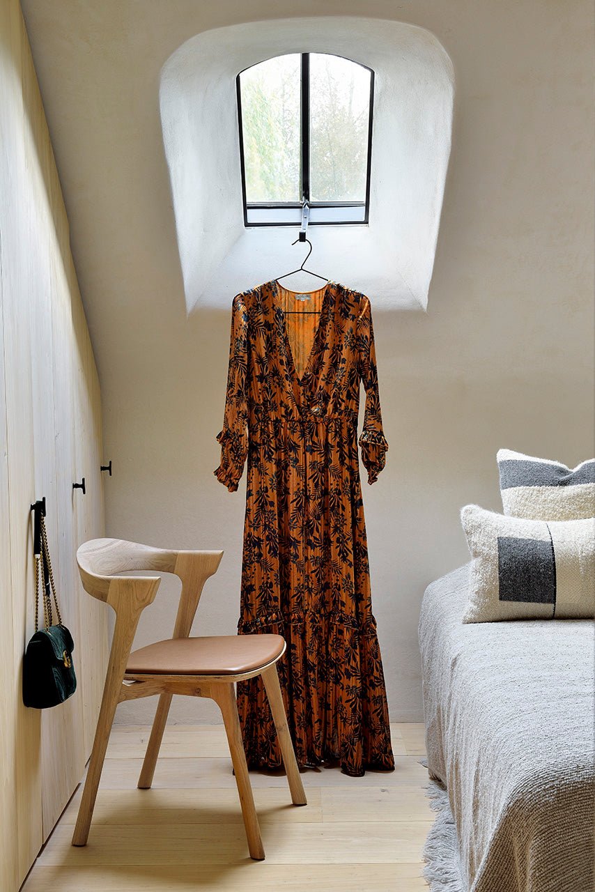 Bok dining chair - varnished oak - Cognac leather White Cliff Studio Dining Chair