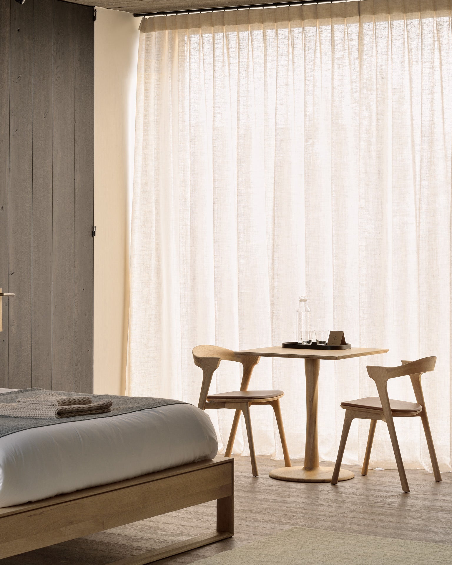 Bok dining chair - varnished oak - Cognac leather White Cliff Studio Dining Chair