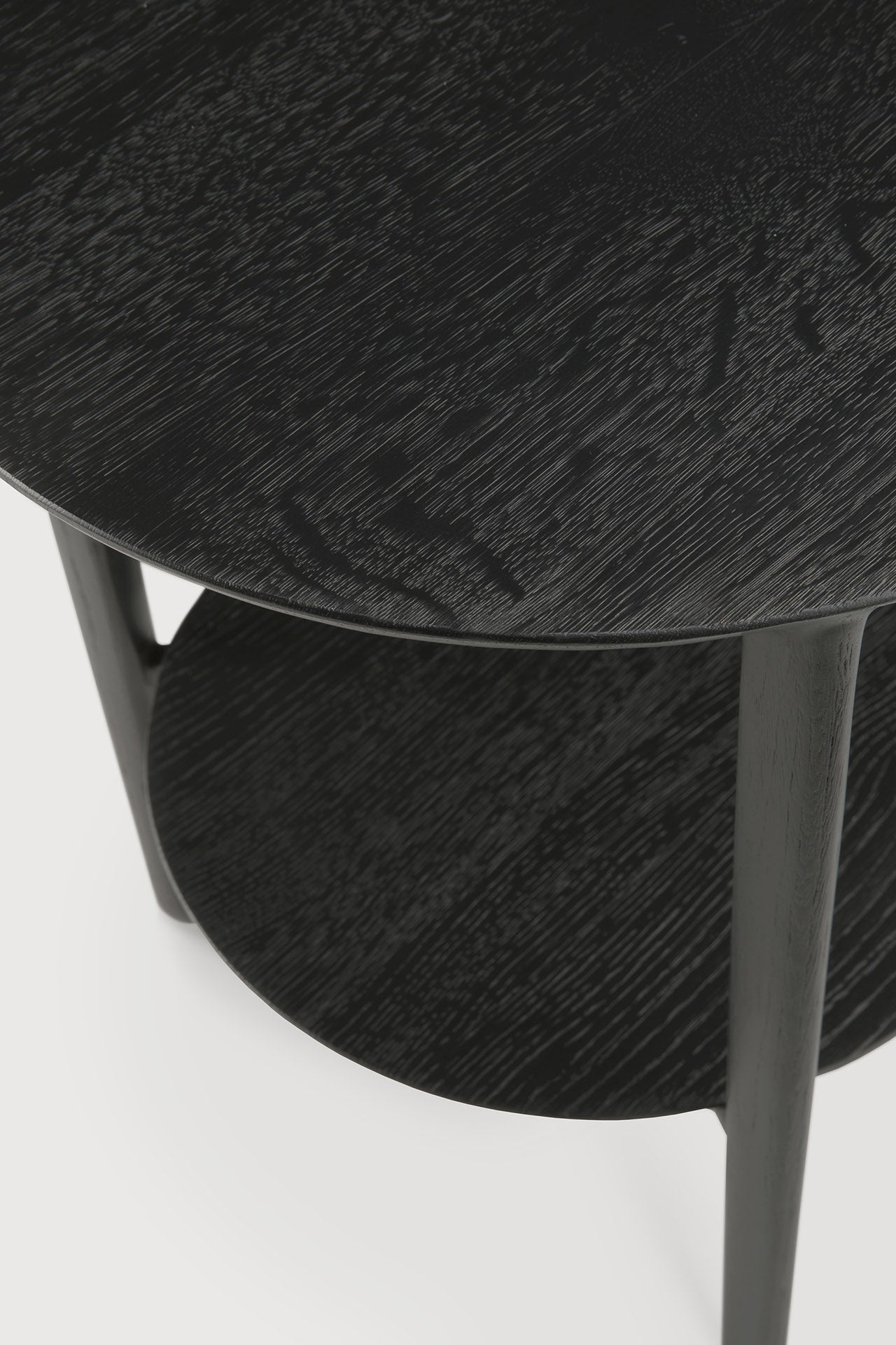 Bok side table - varnished oak - black - round White Cliff Studio Side Table