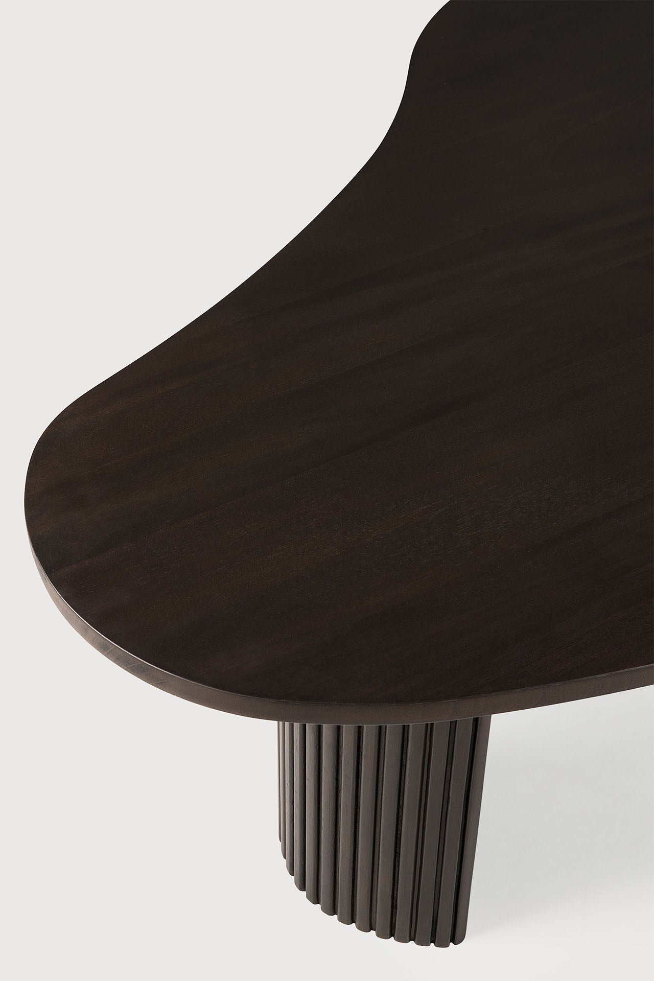 Boomerang coffee table - varnished mahogany - dark brown - pebble shape White Cliff Studio COFFEE TABLE