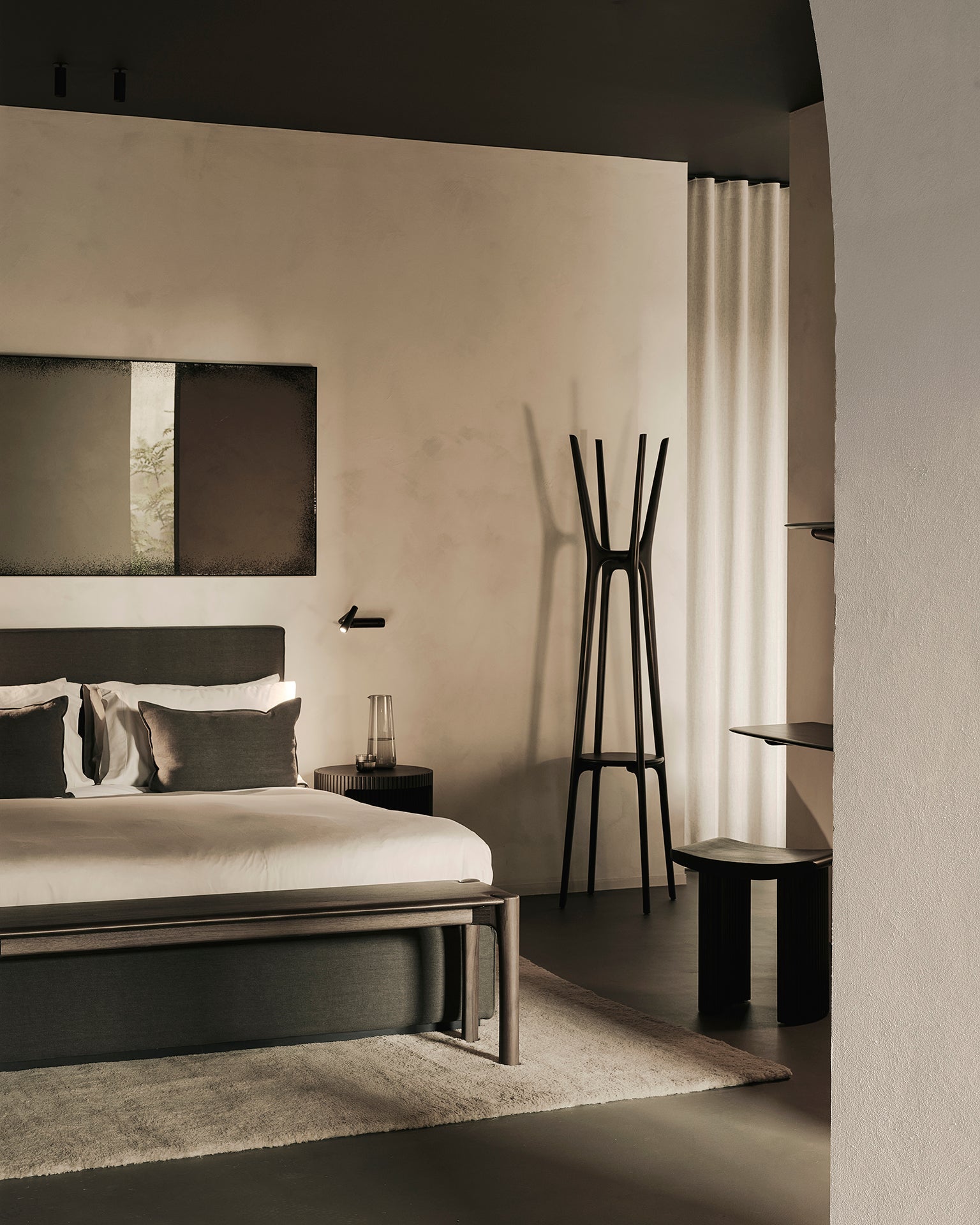 Boomerang drawer unit - varnished mahogany - dark brown - 1 drawer - with keylock White Cliff Studio Office Storage Drawers