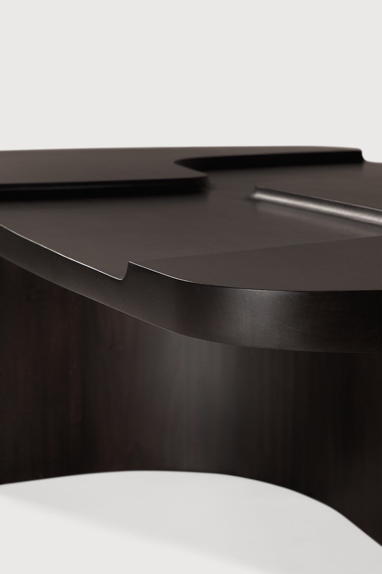 Brutalist coffee table - varnished mahogany - rose brown - rectangular White Cliff Studio COFFEE TABLE