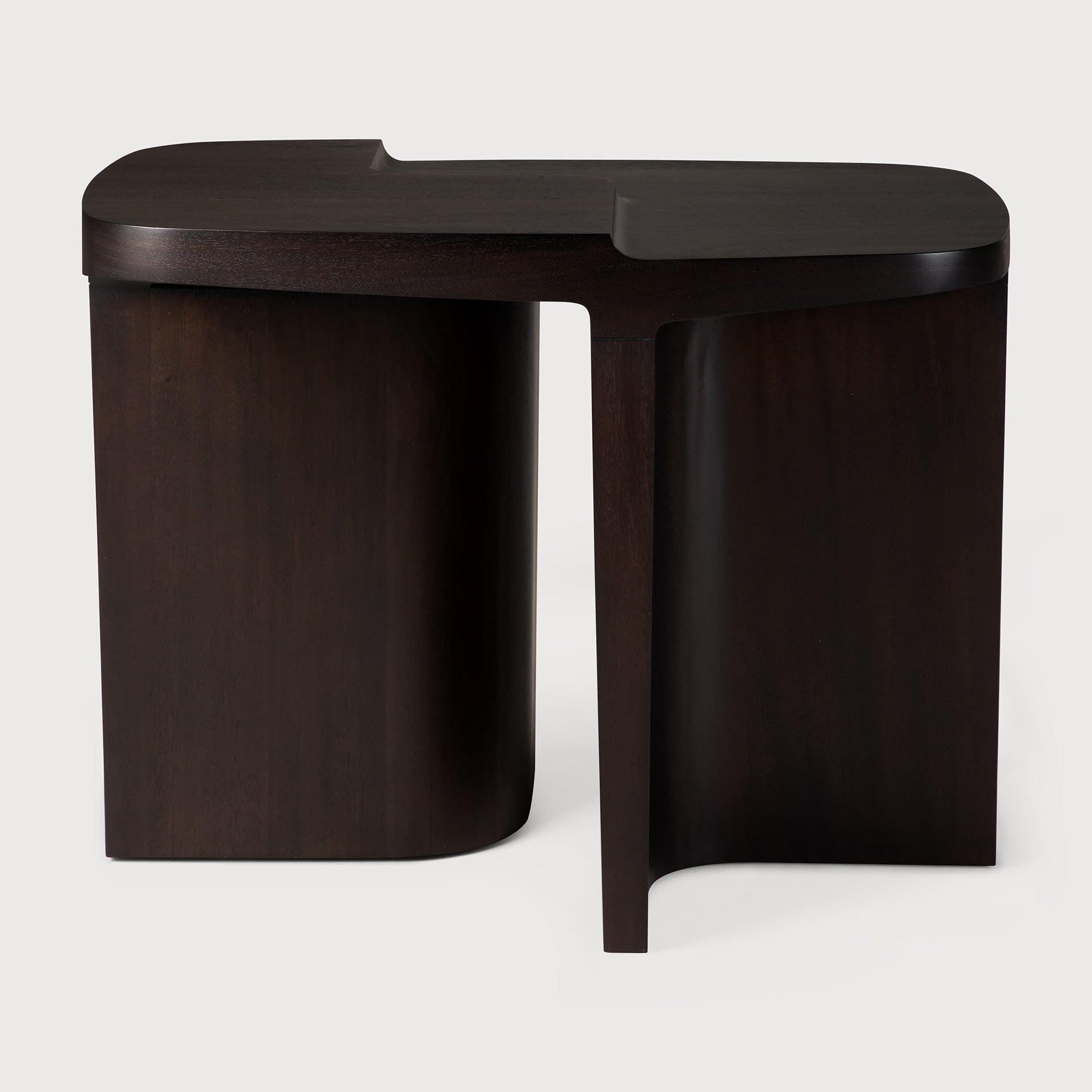 Brutalist side table - varnished mahogany - rose brown - rectangular White Cliff Studio Side Table
