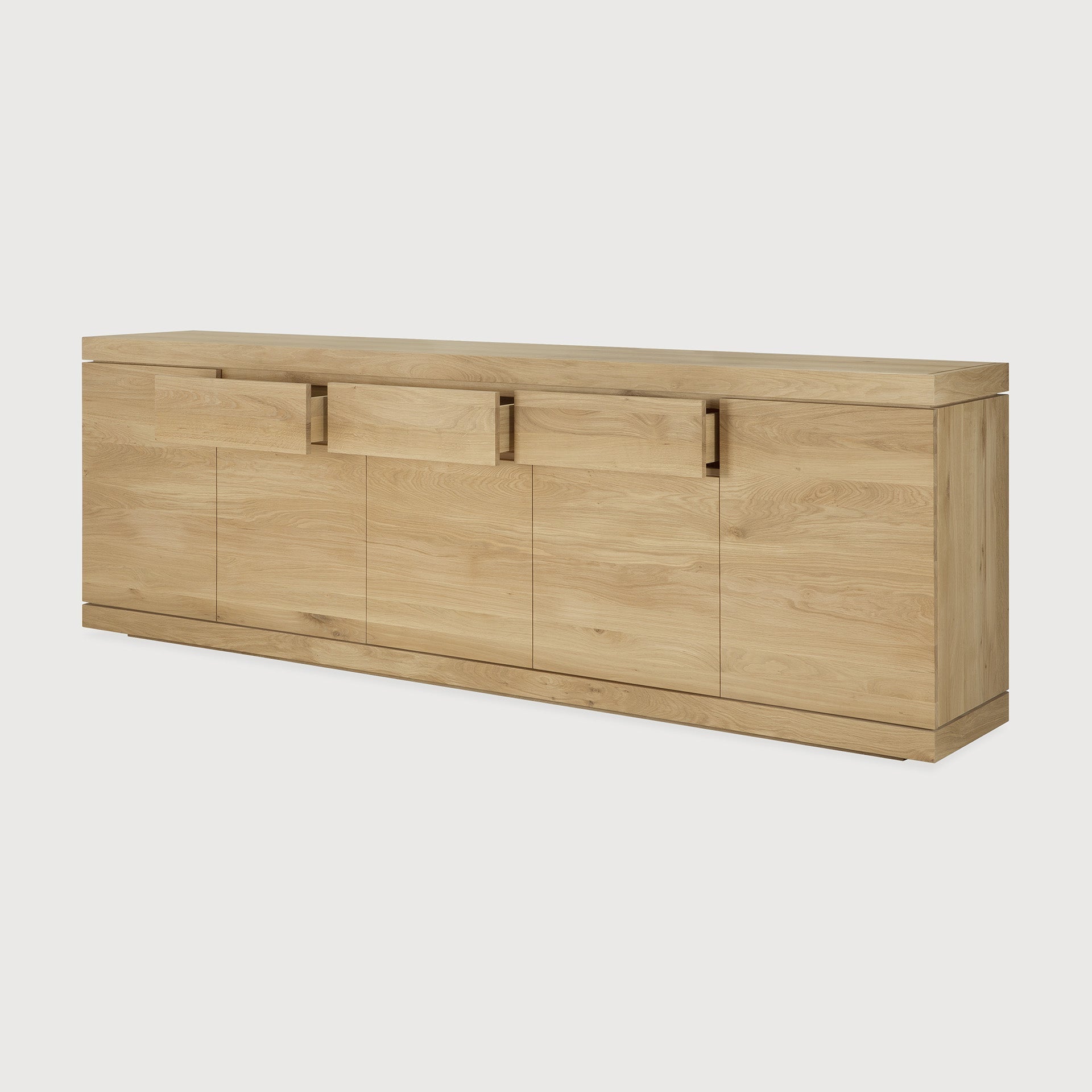 Burger sideboard - oak - 5 doors - 3 drawers White Cliff Studio Sideboard