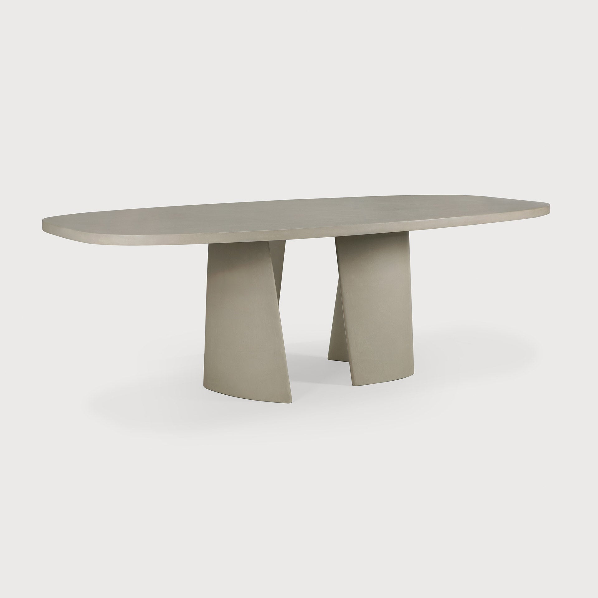 Canyon outdoor dining table - varnished concrete - Light Grey - oval White Cliff Studio Outdoor Dining Table