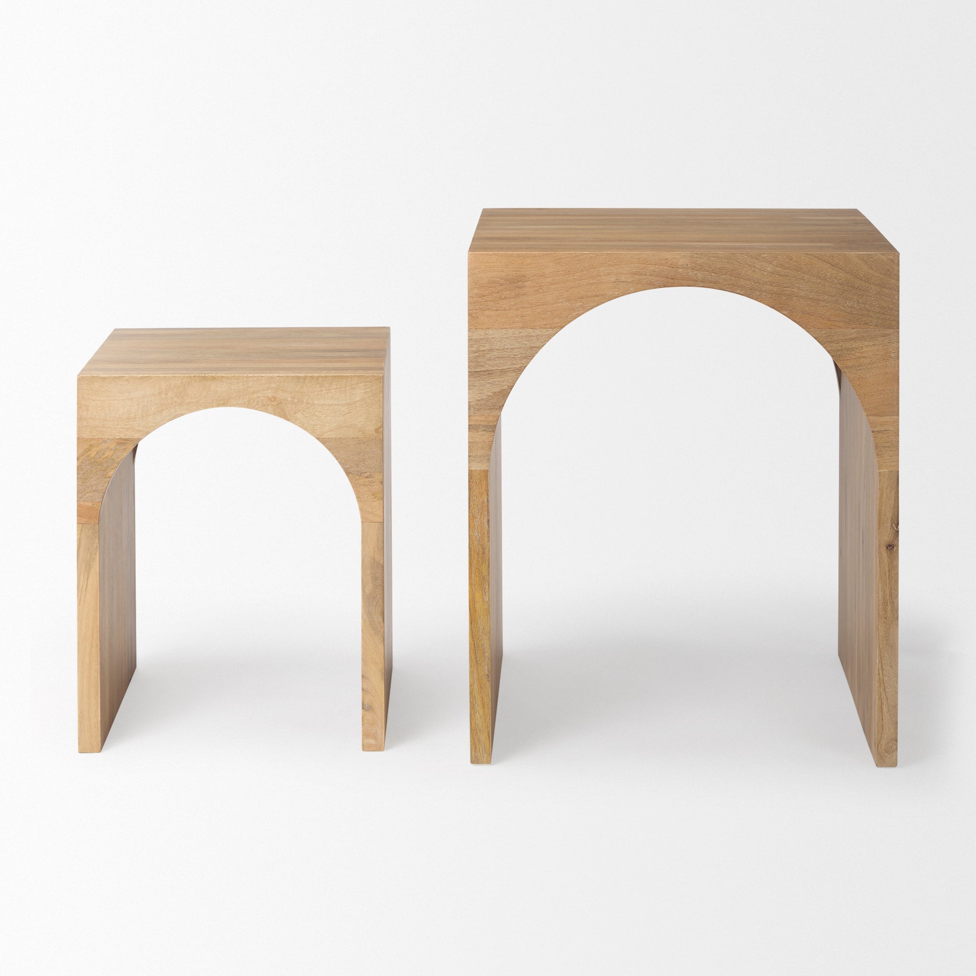 Chlo Set of 2 Cottage Wood Nesting Accent Tables