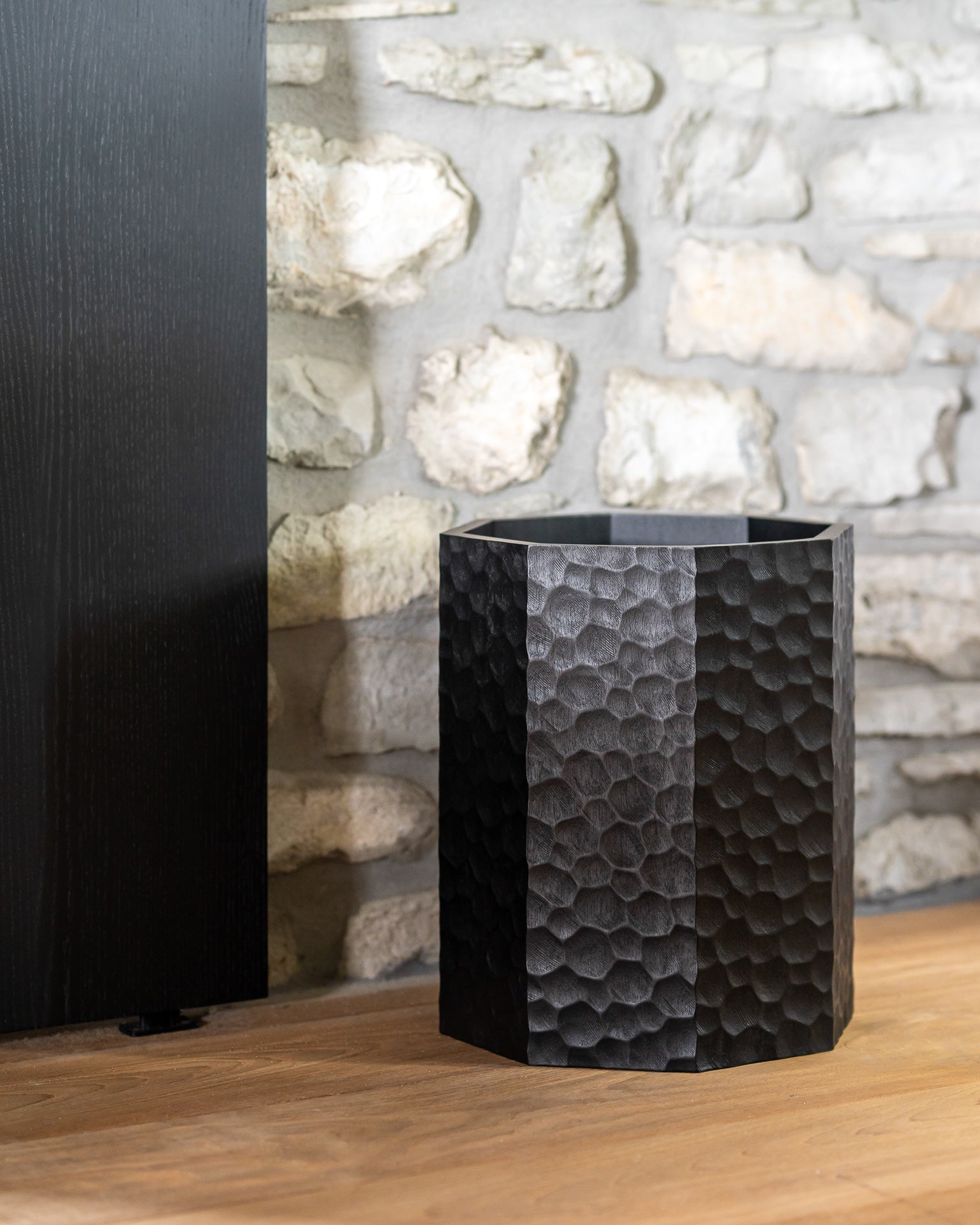 Chopped paper basket - varnished mahogany - black White Cliff Studio Trash can