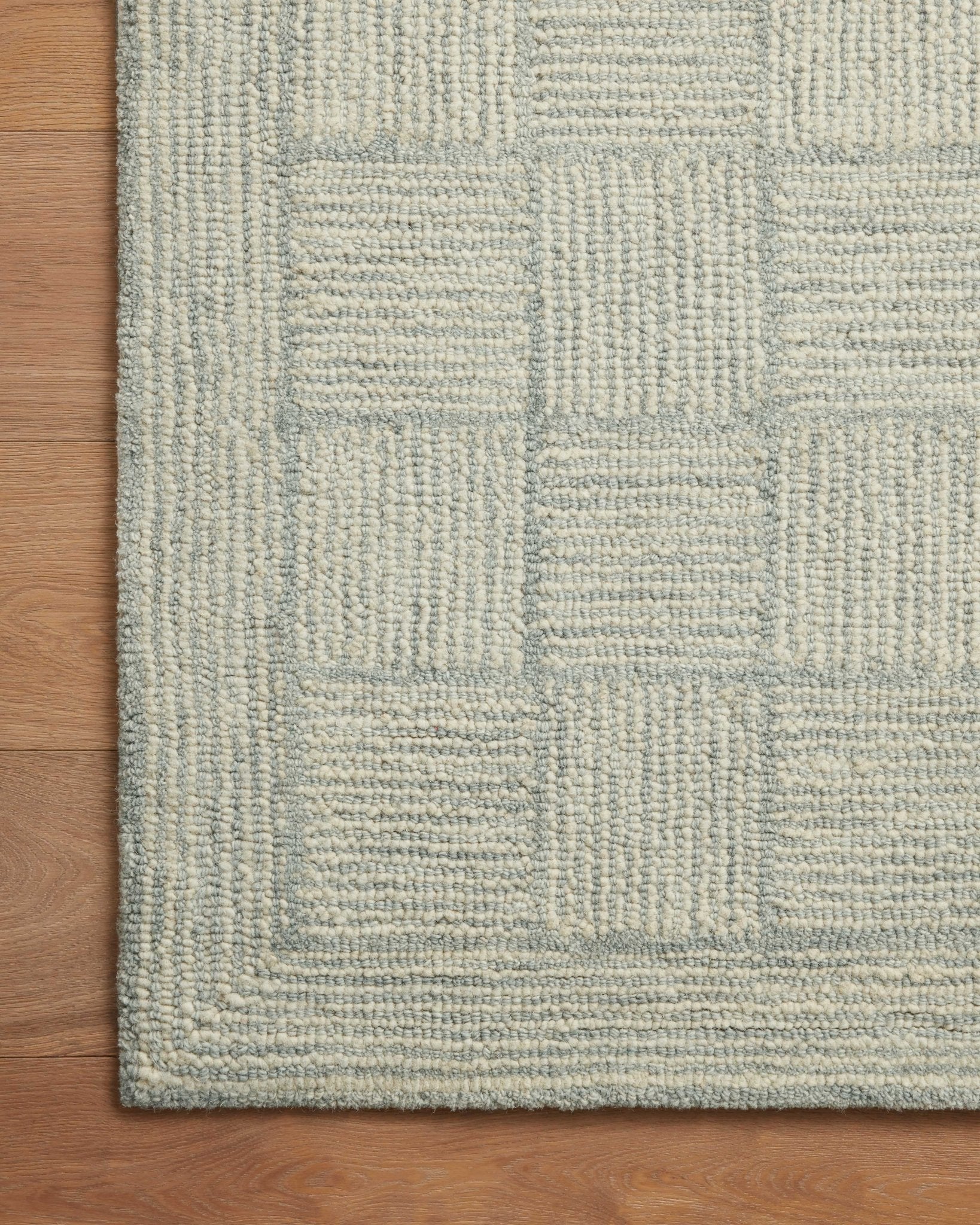 Chris Loves Julia x Loloi Francis Silver / Sky Rug