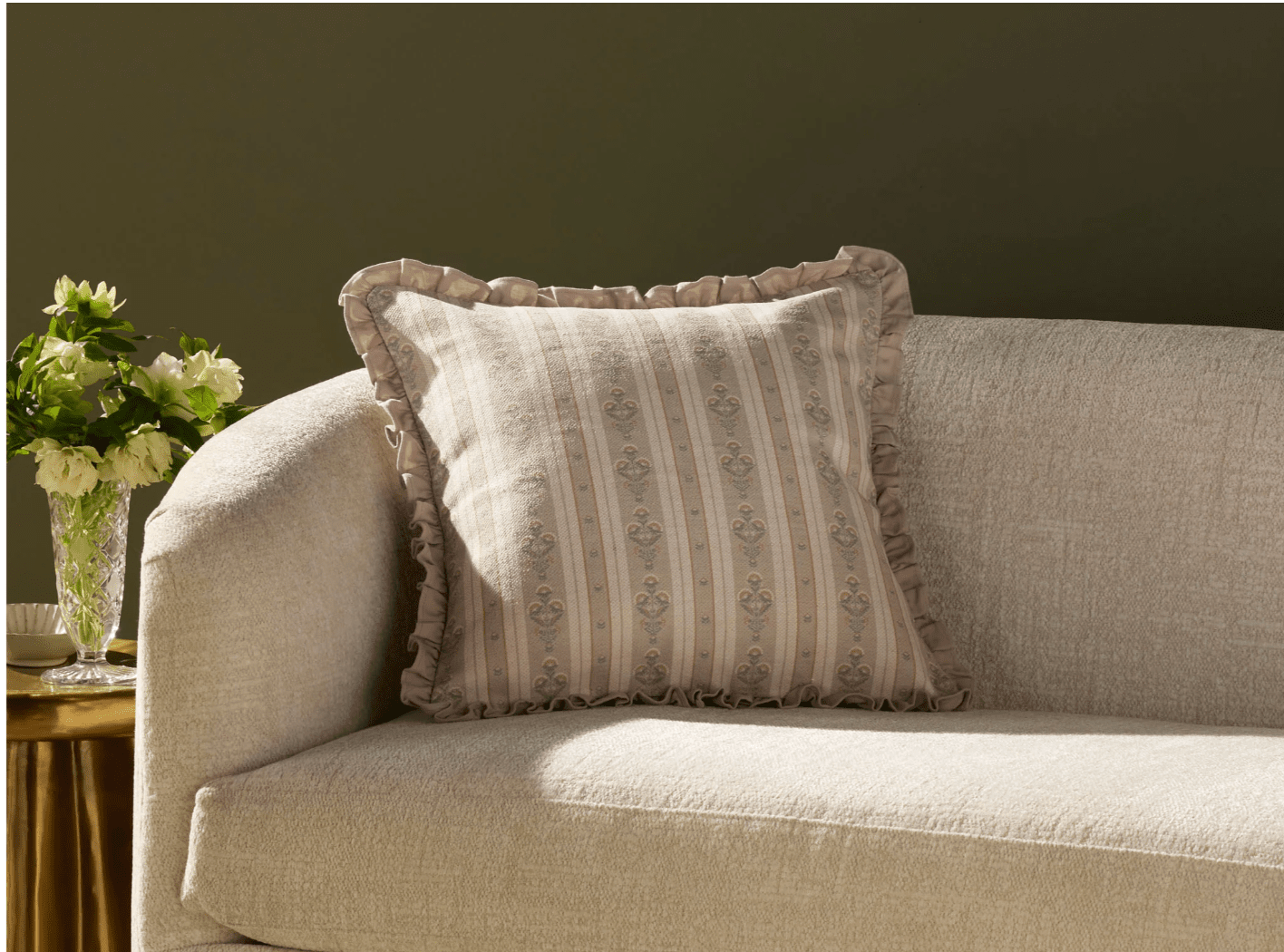 Chris Loves Julia x Loloi Liesel Ivory / Multi Pillow White Cliff Studio Pillow